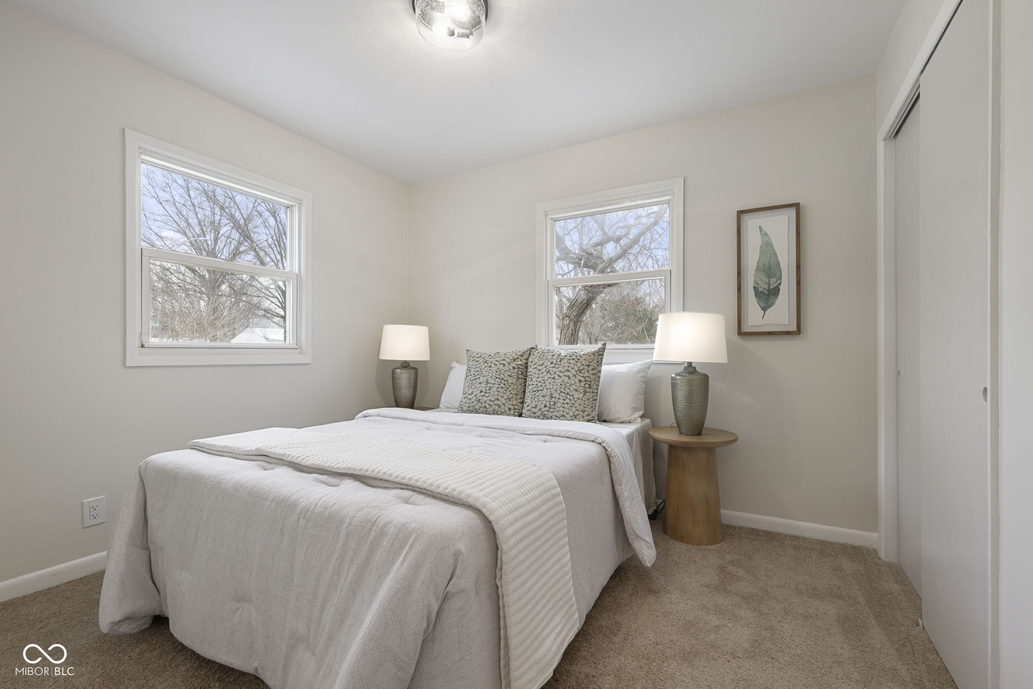 2735 Canterbury Lane