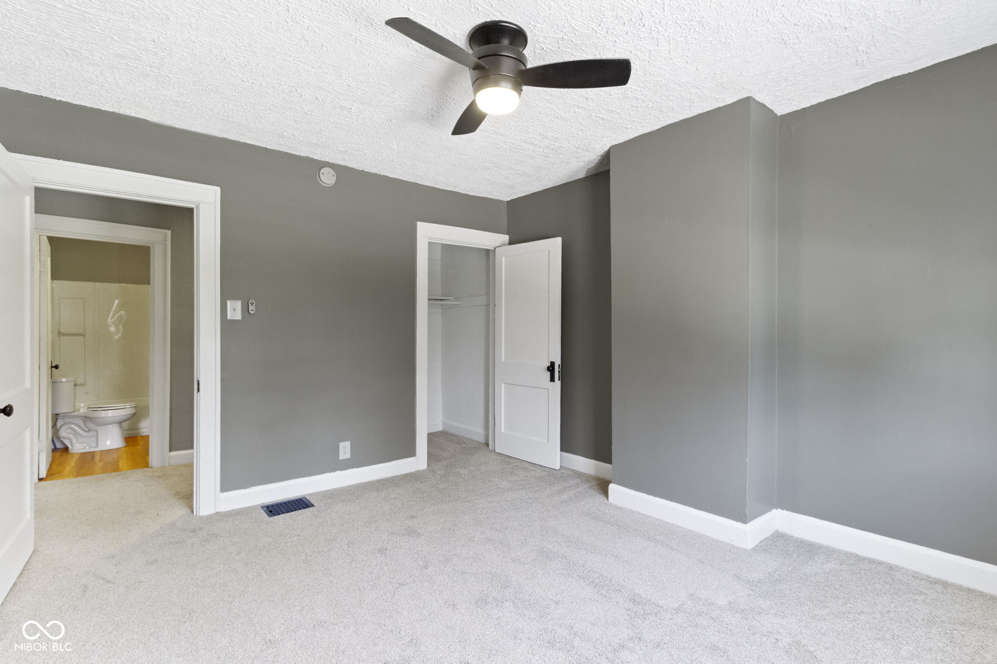 3960 N Illinois Street