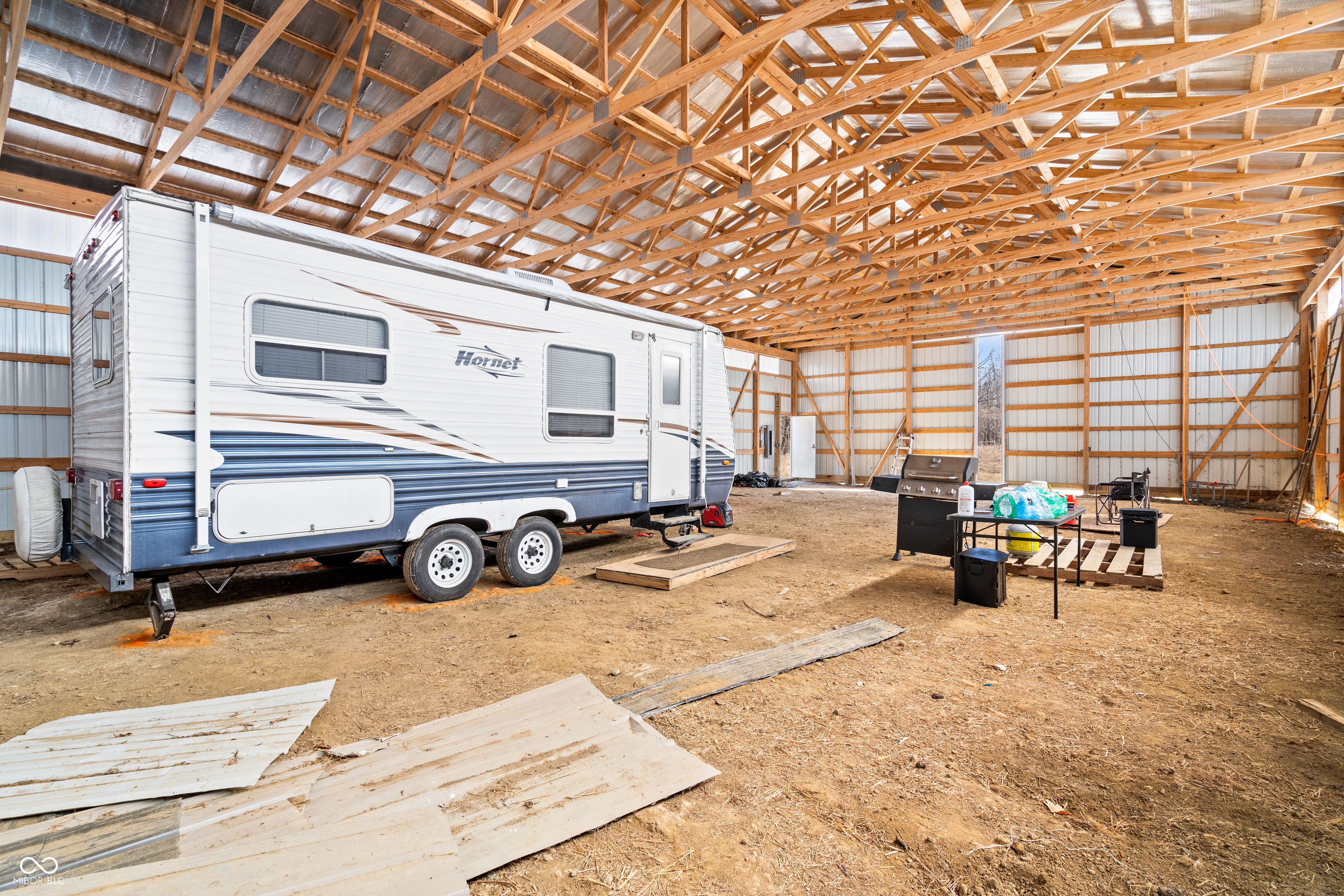 8112 W County Road 1000 N