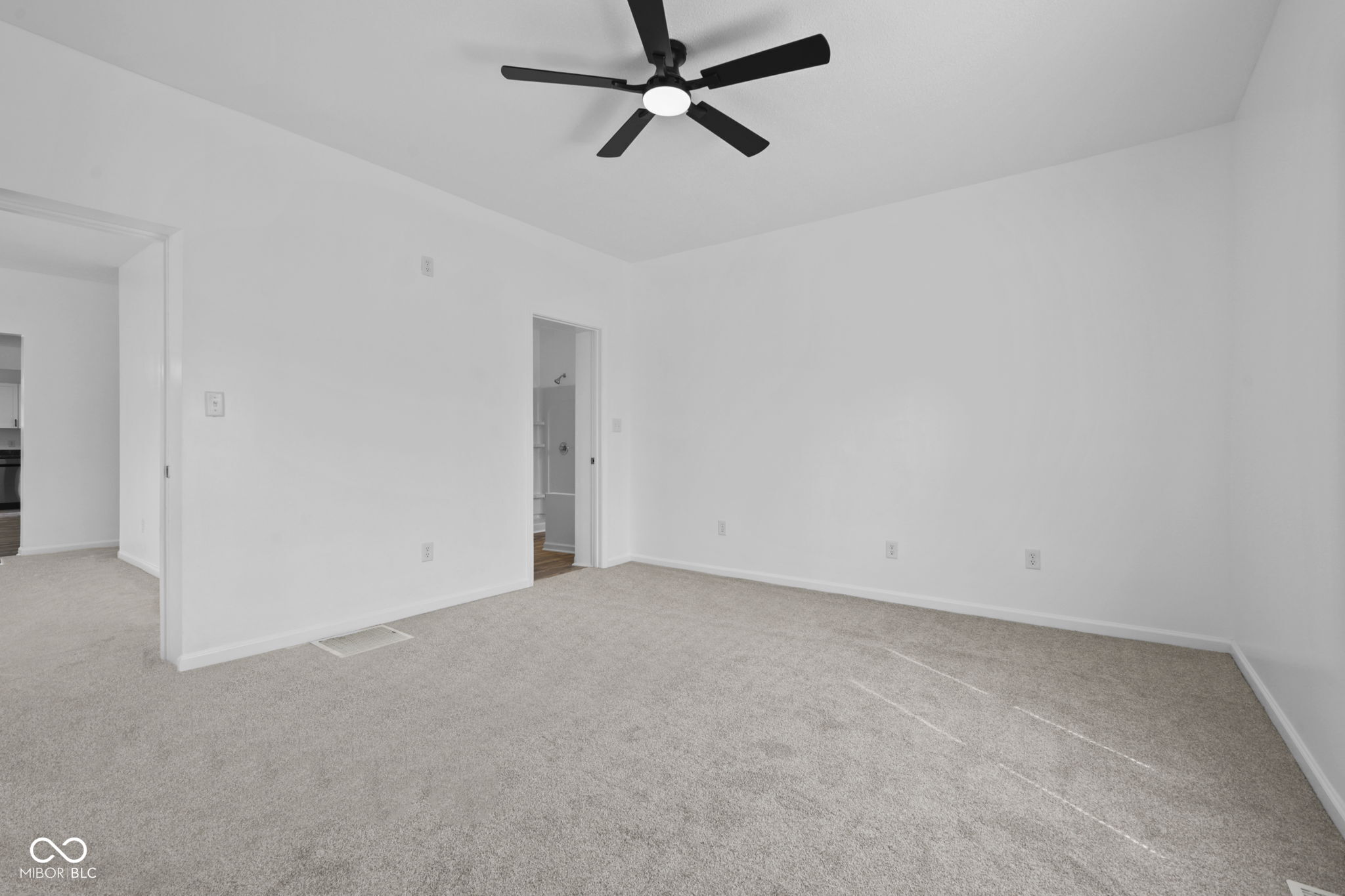 5452 E Hadley Road