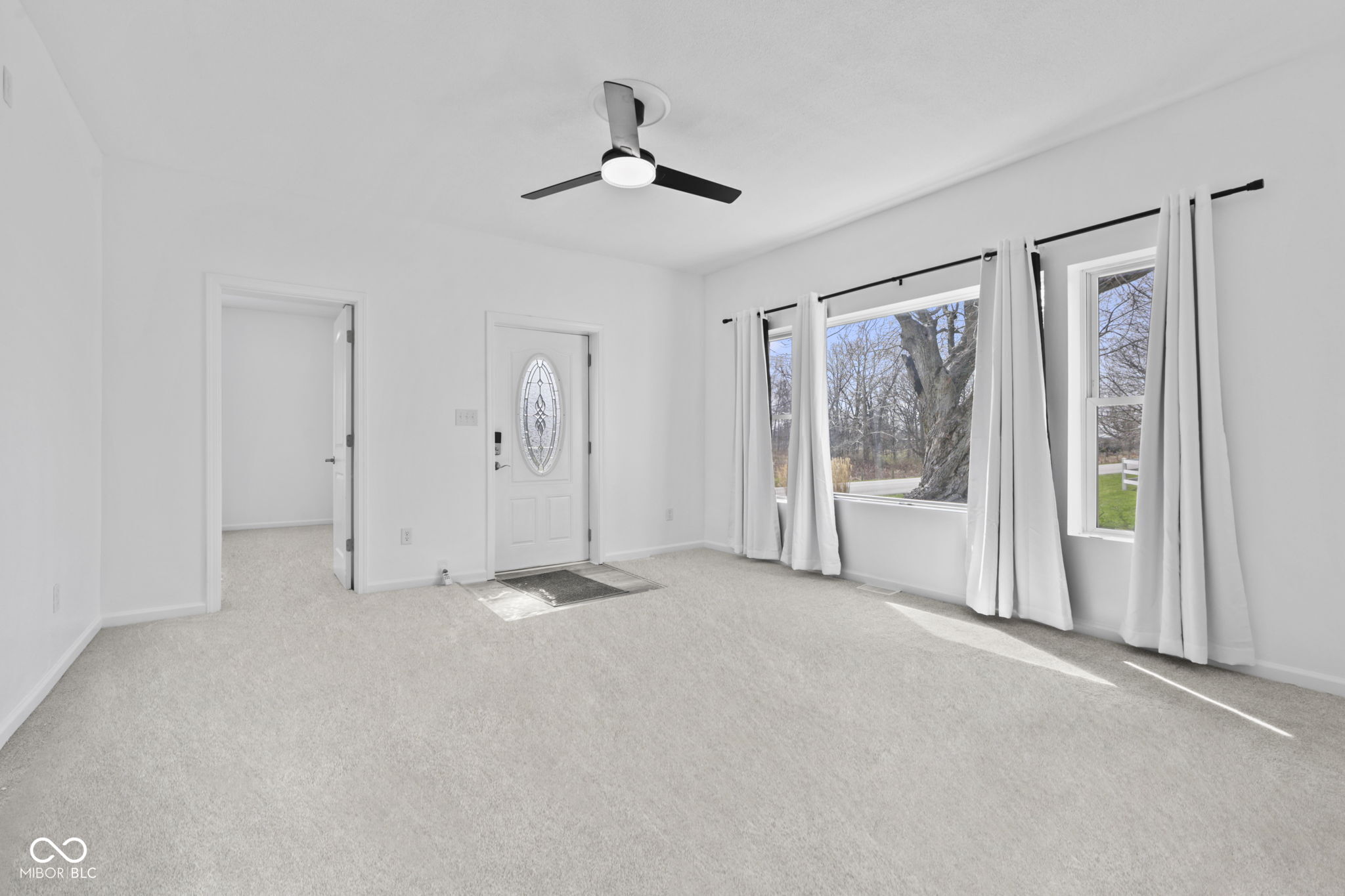 5452 E Hadley Road