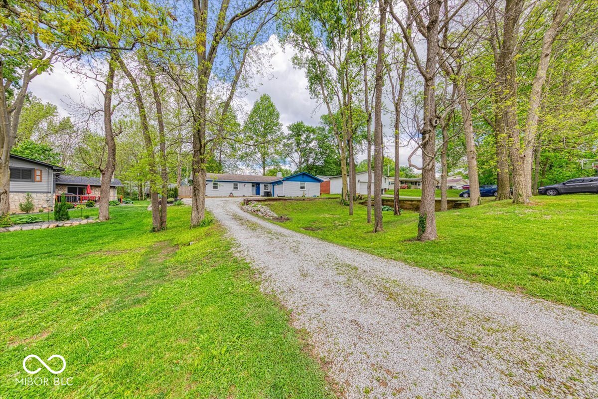 7604 Hillcrest Drive