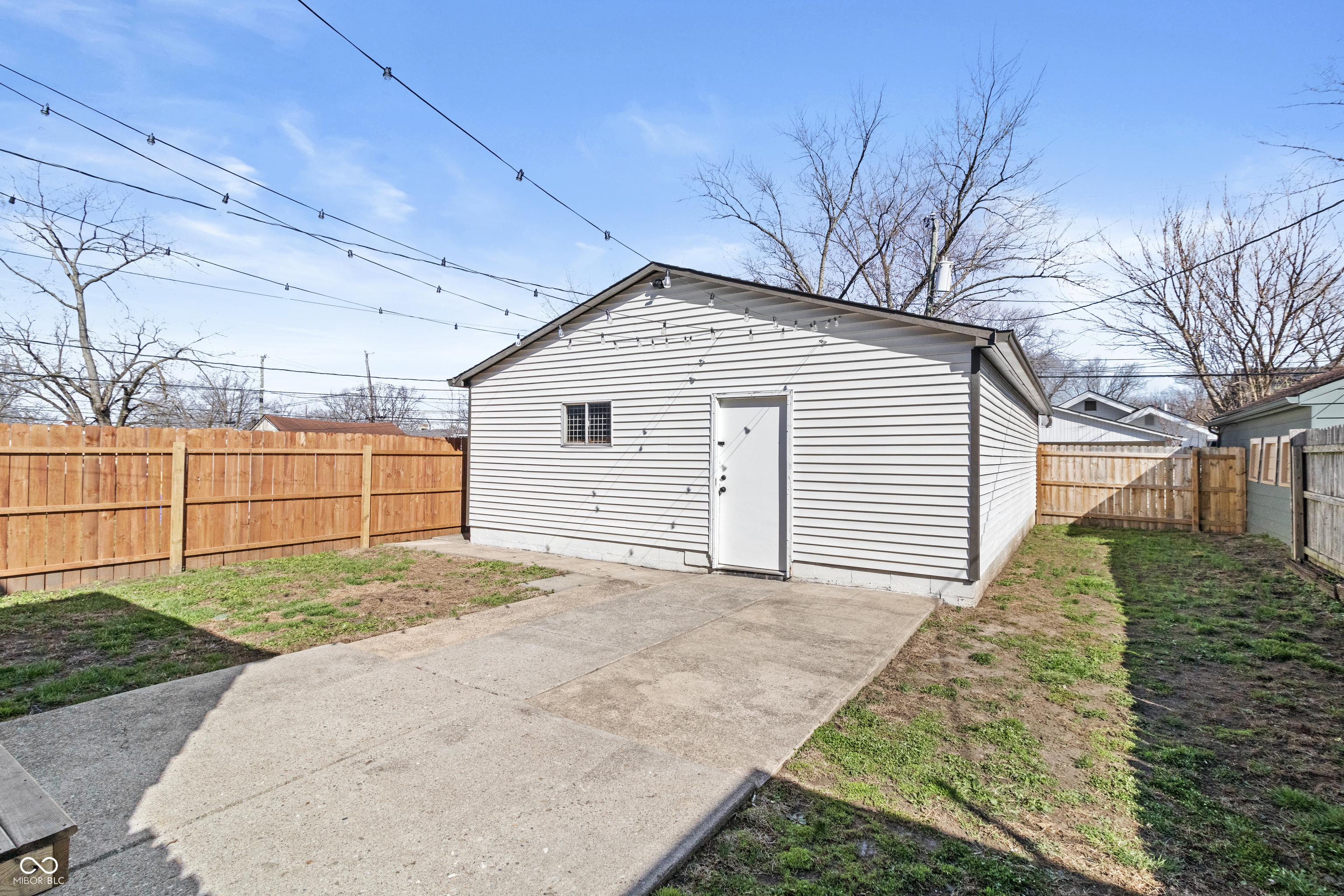 2528 E 17th Street