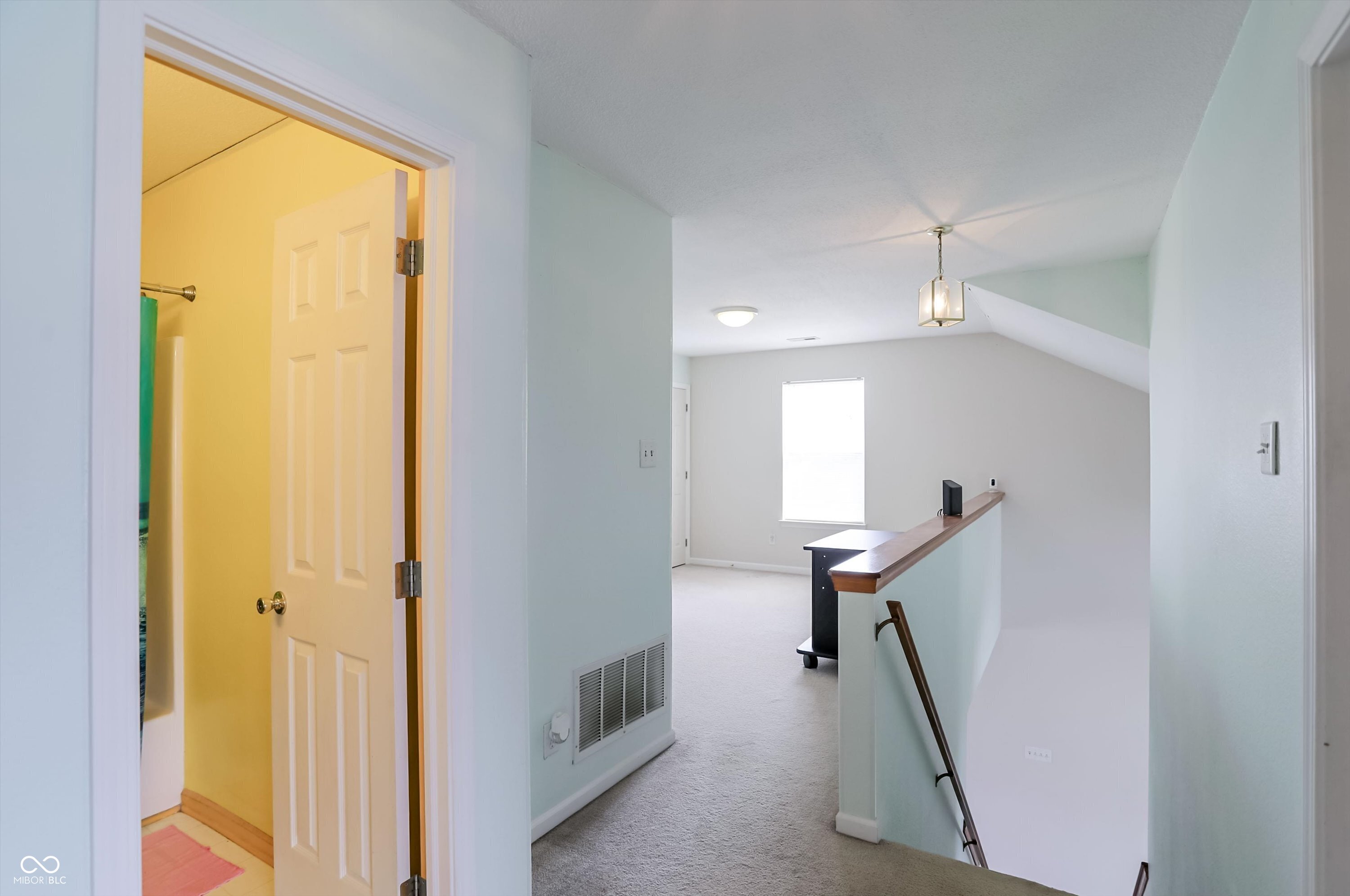 470 Tracy Lane