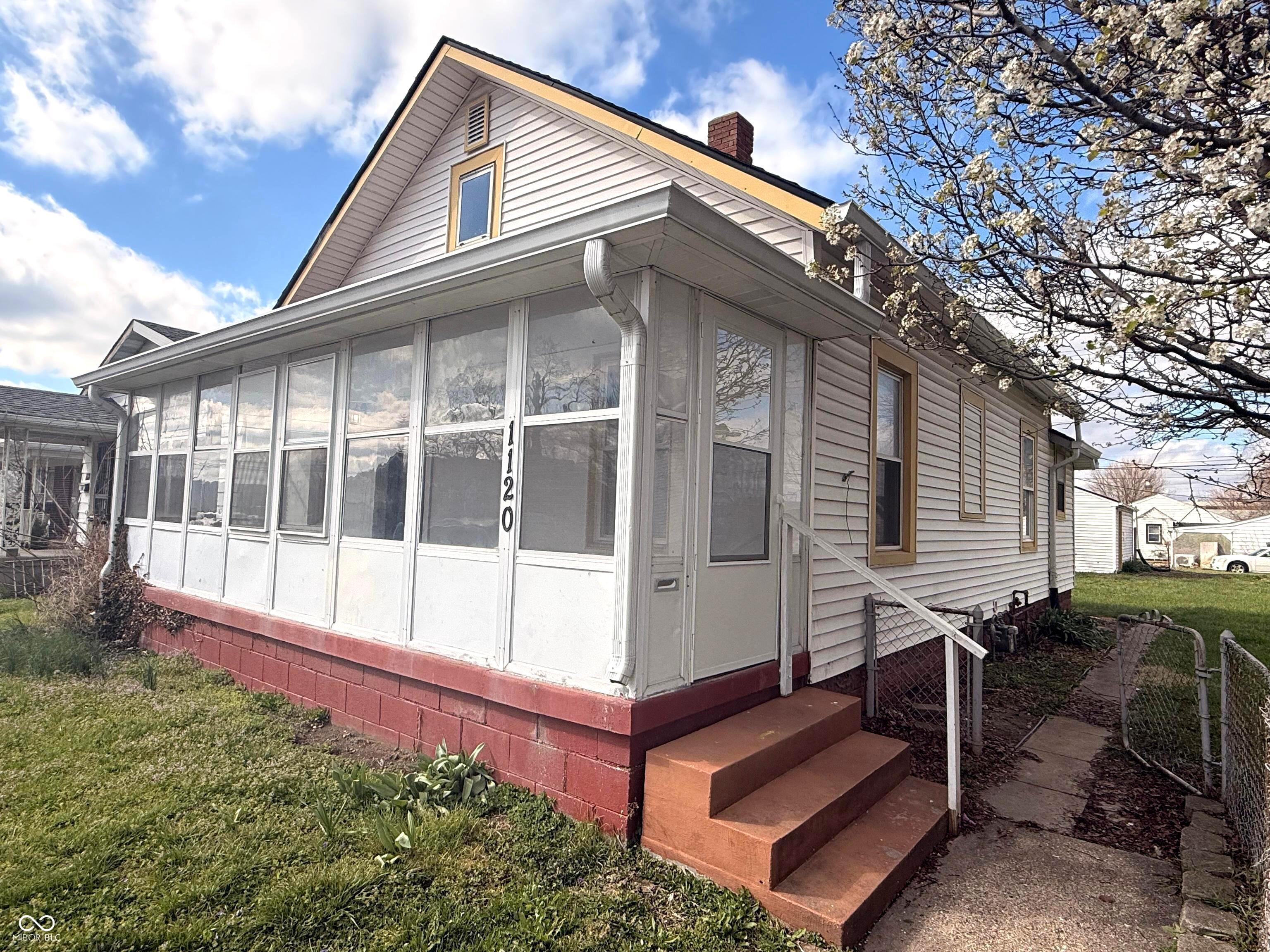 1120 Bacon Street