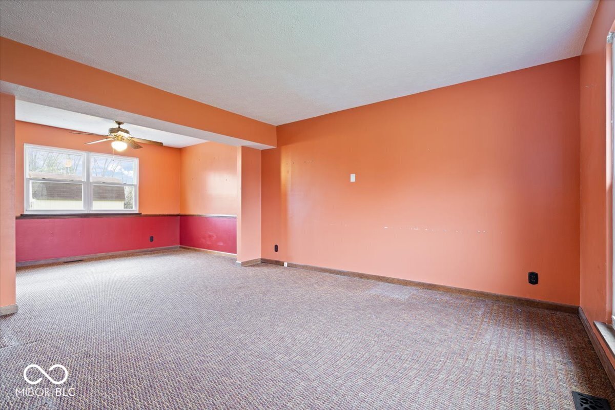 8733 Caplock Lane