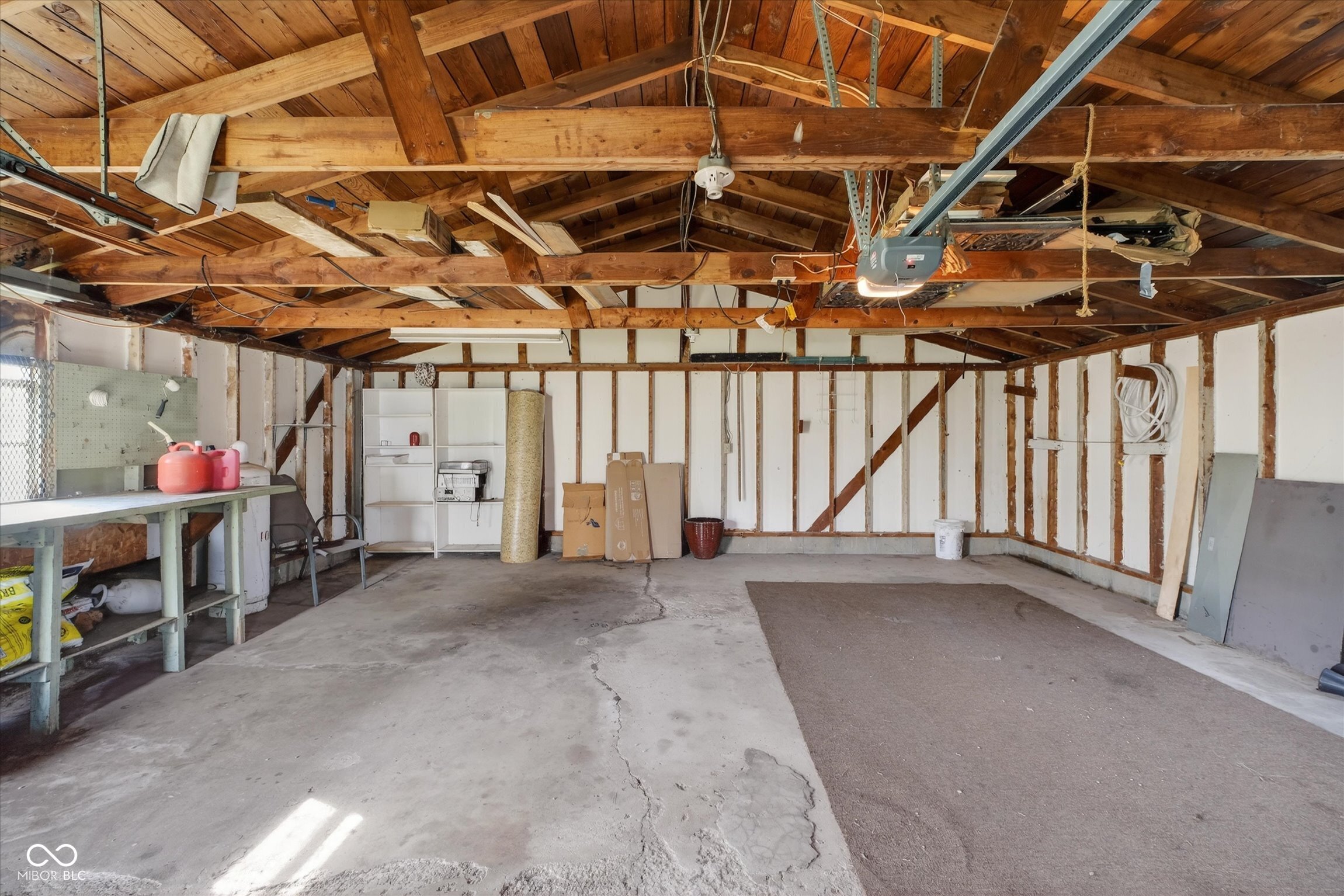 2033 E Legrande Avenue
