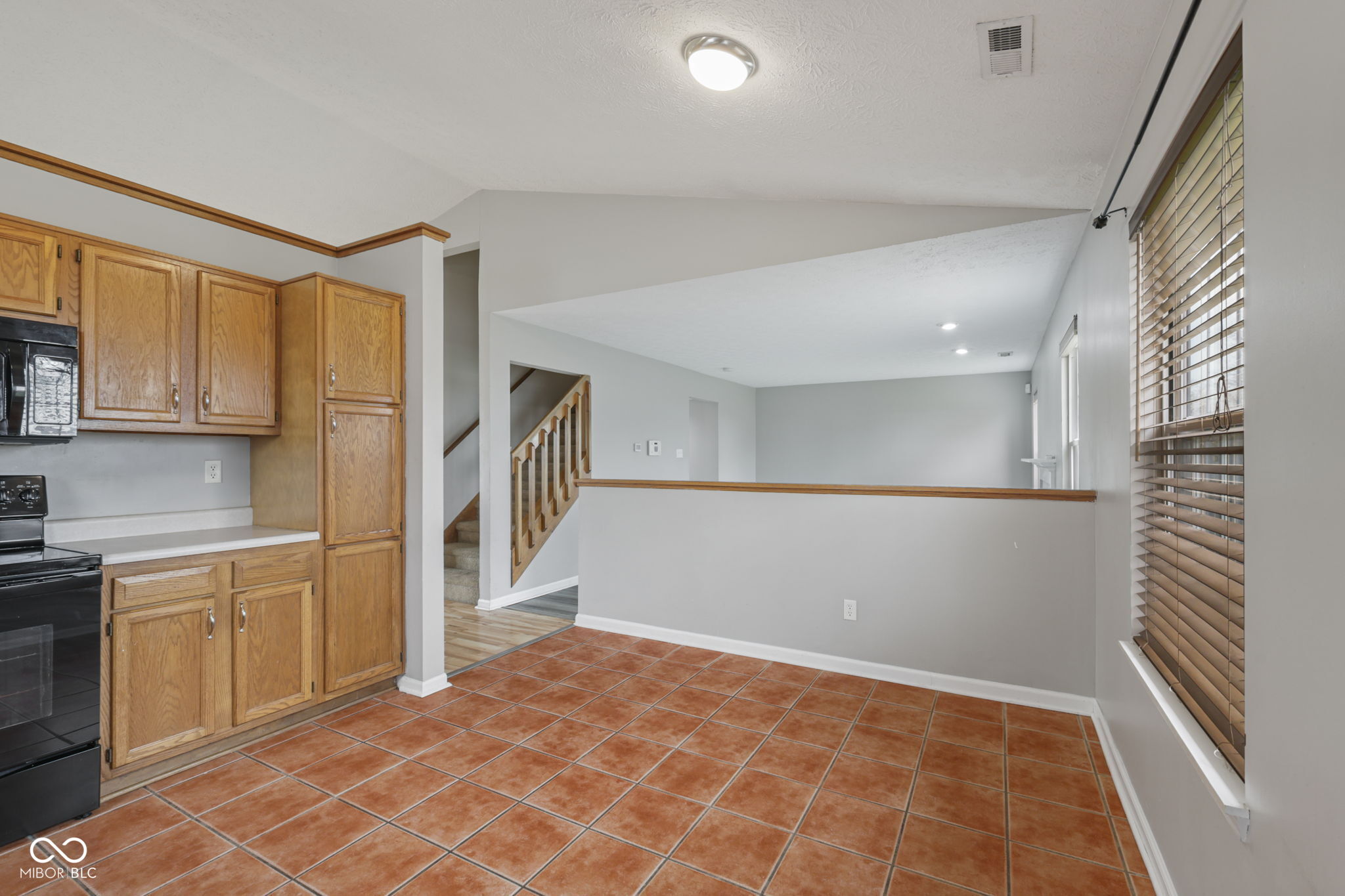 908 Washington Cove Lane