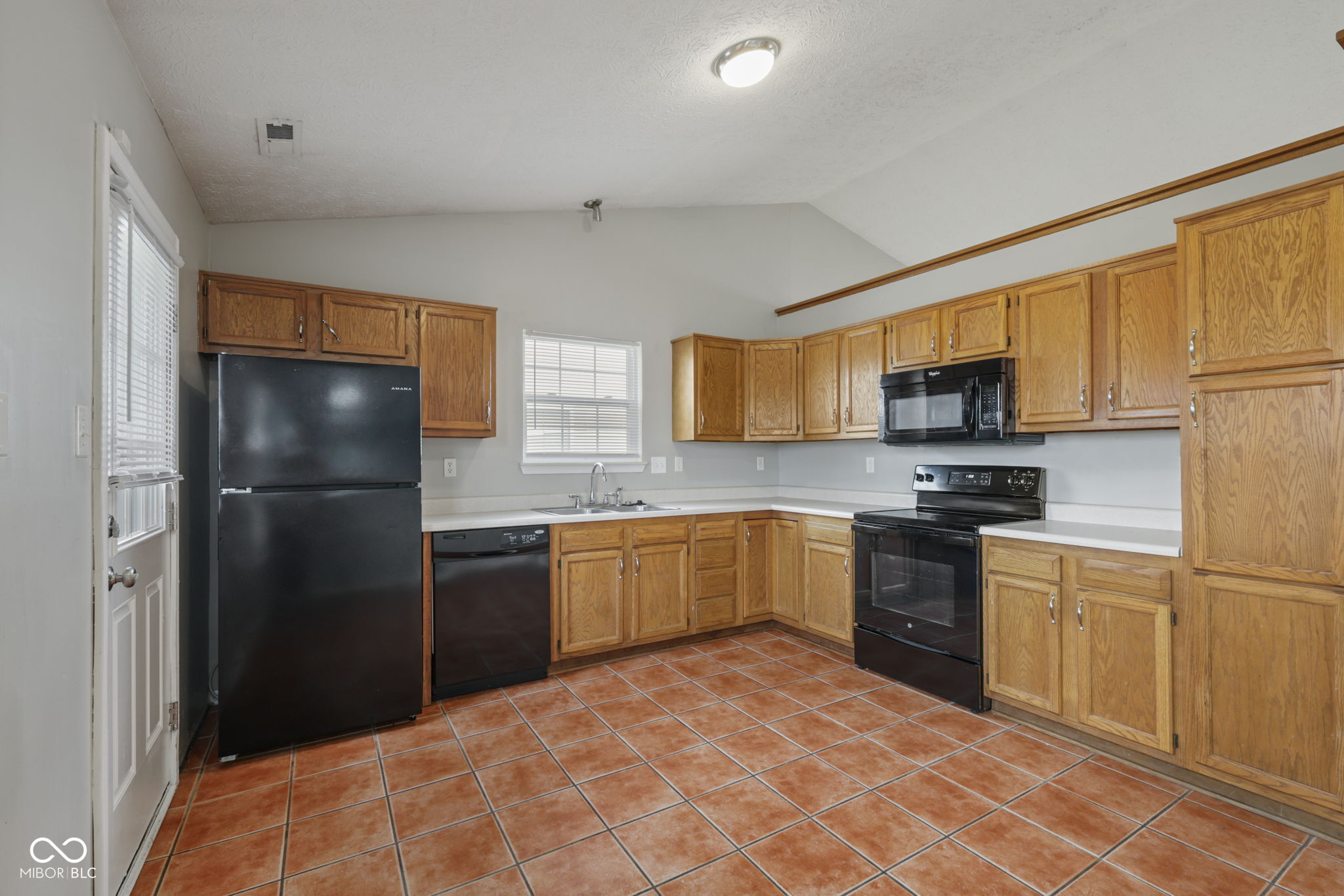 908 Washington Cove Lane