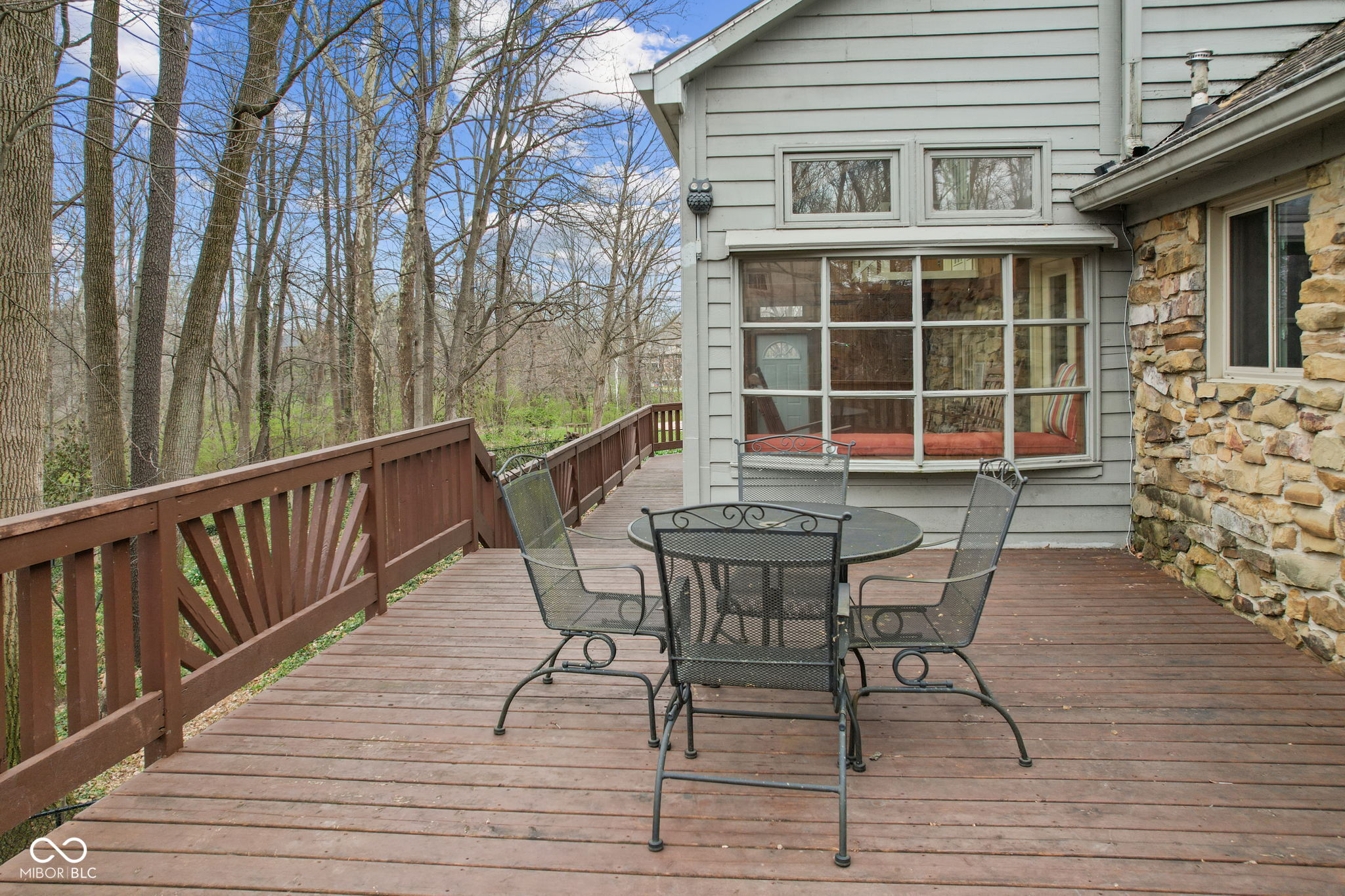 957 Sleepy Hollow Court