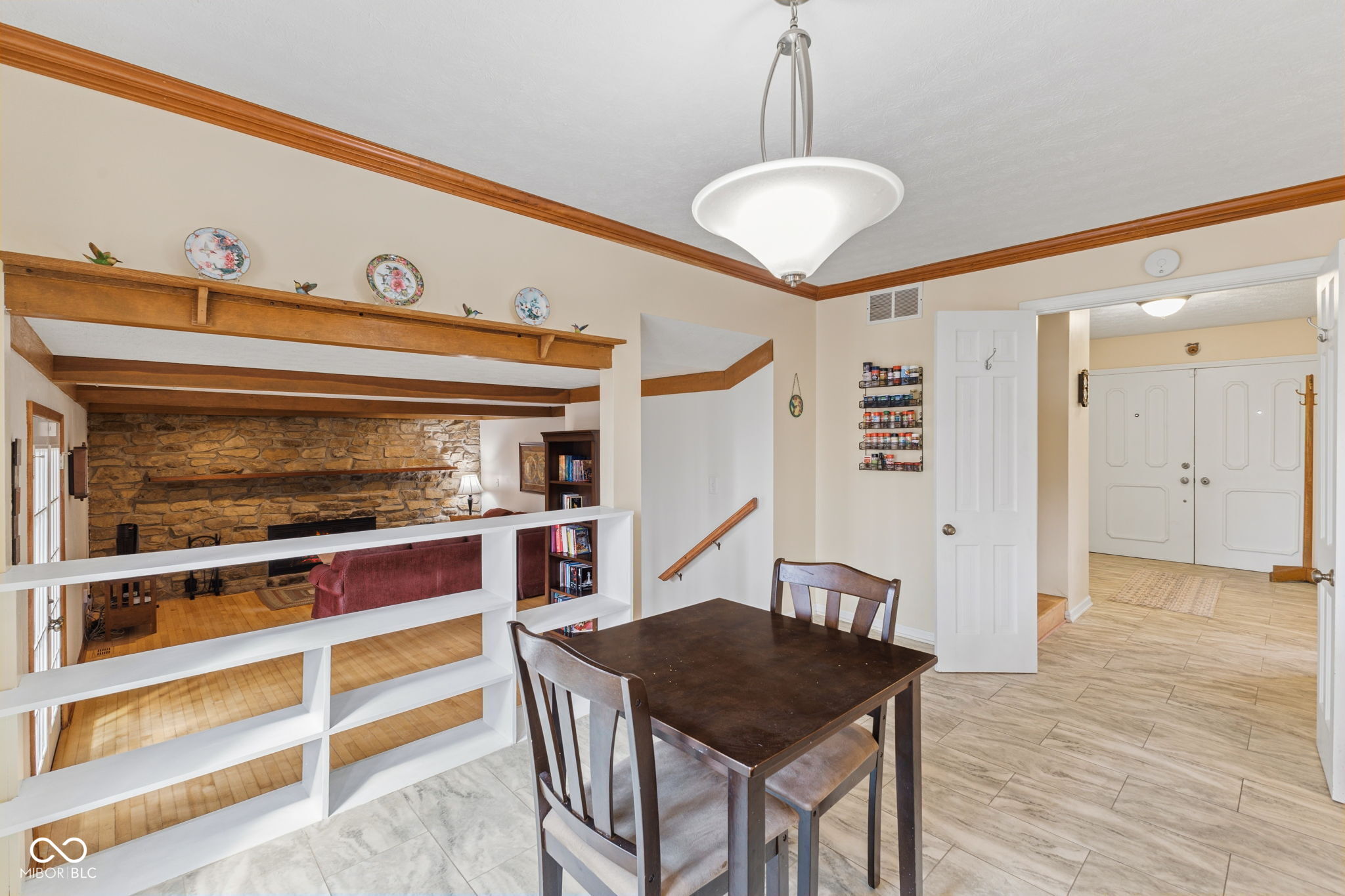 957 Sleepy Hollow Court
