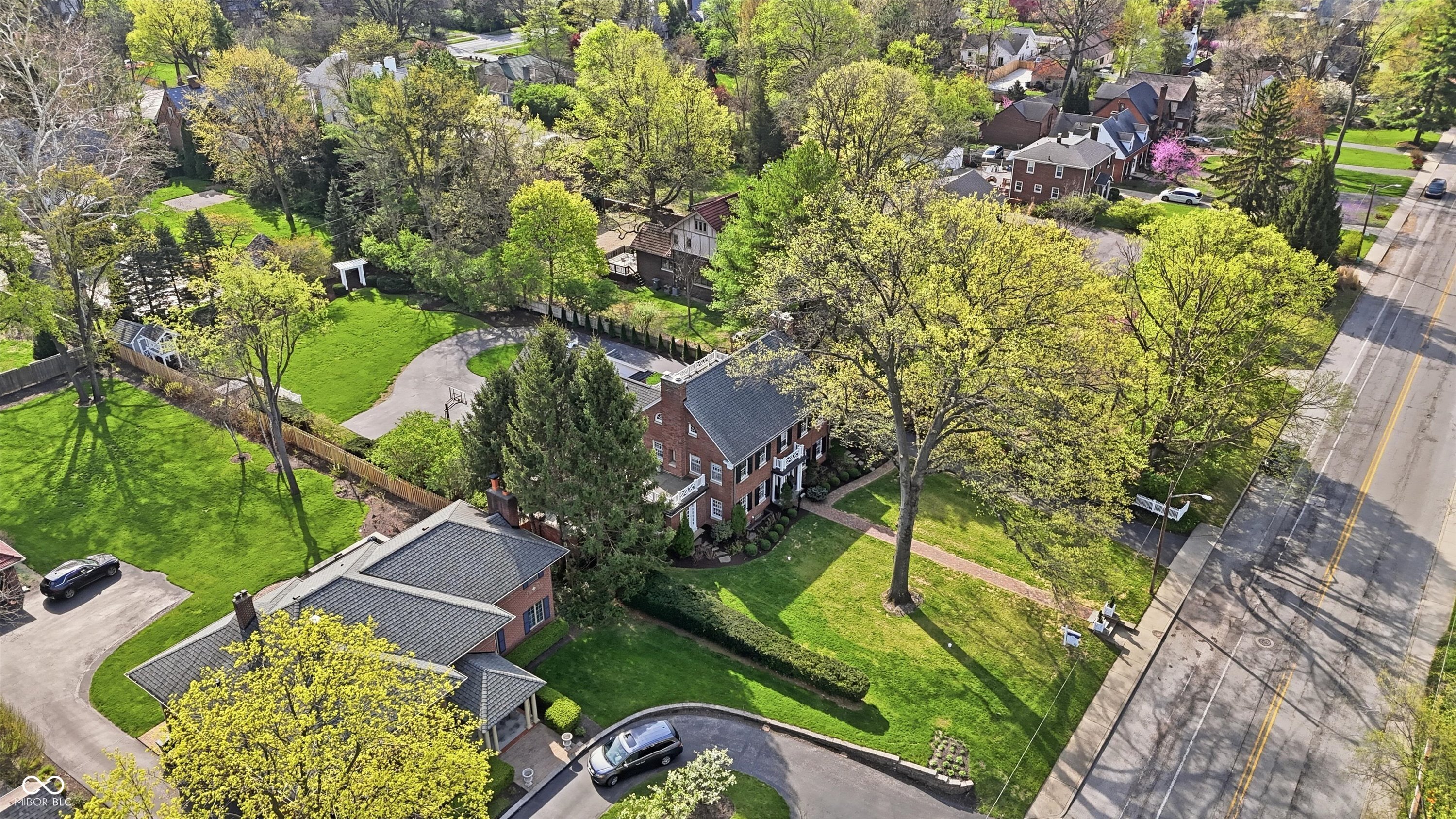 5273 N Illinois Street