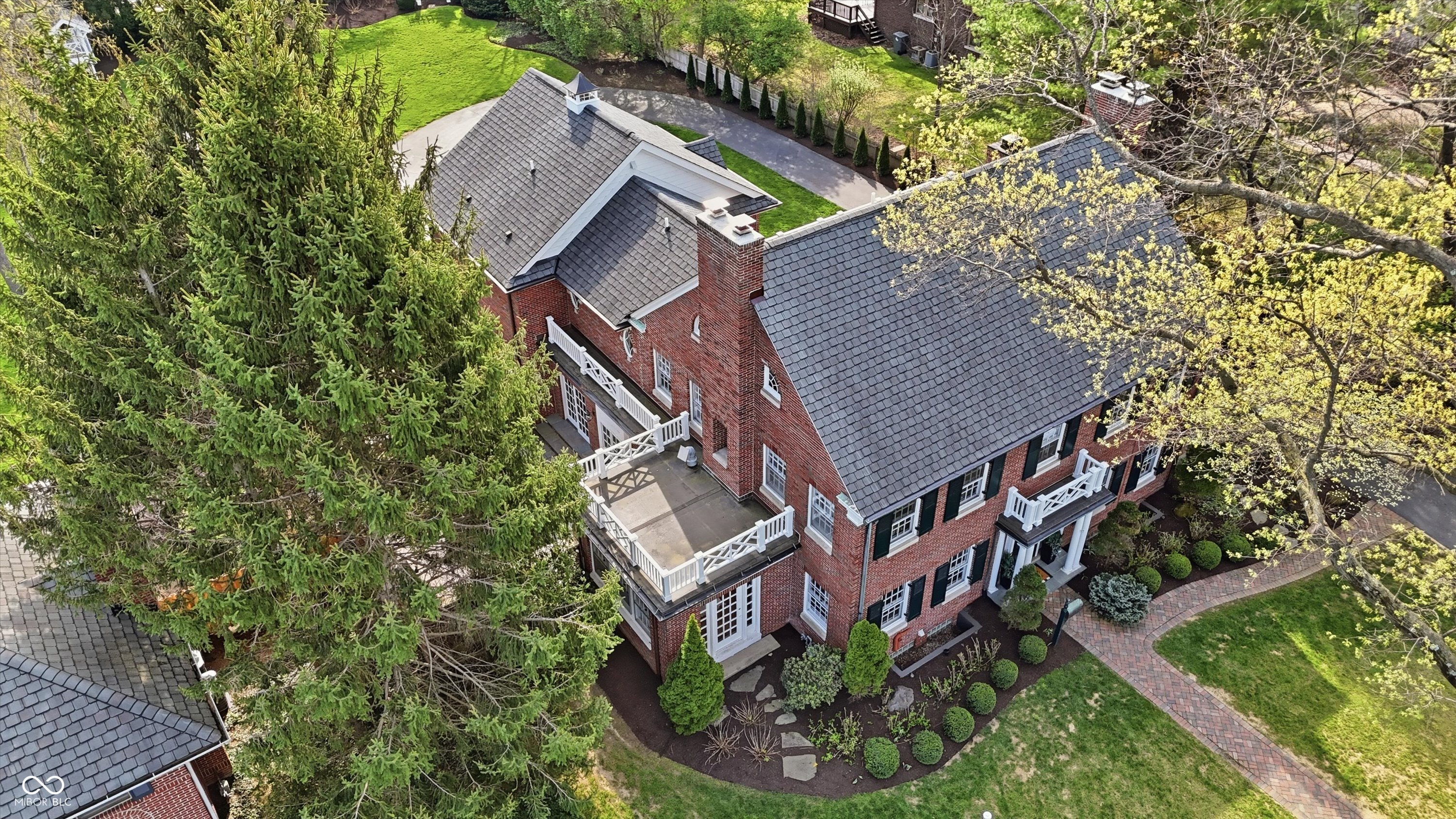 5273 N Illinois Street