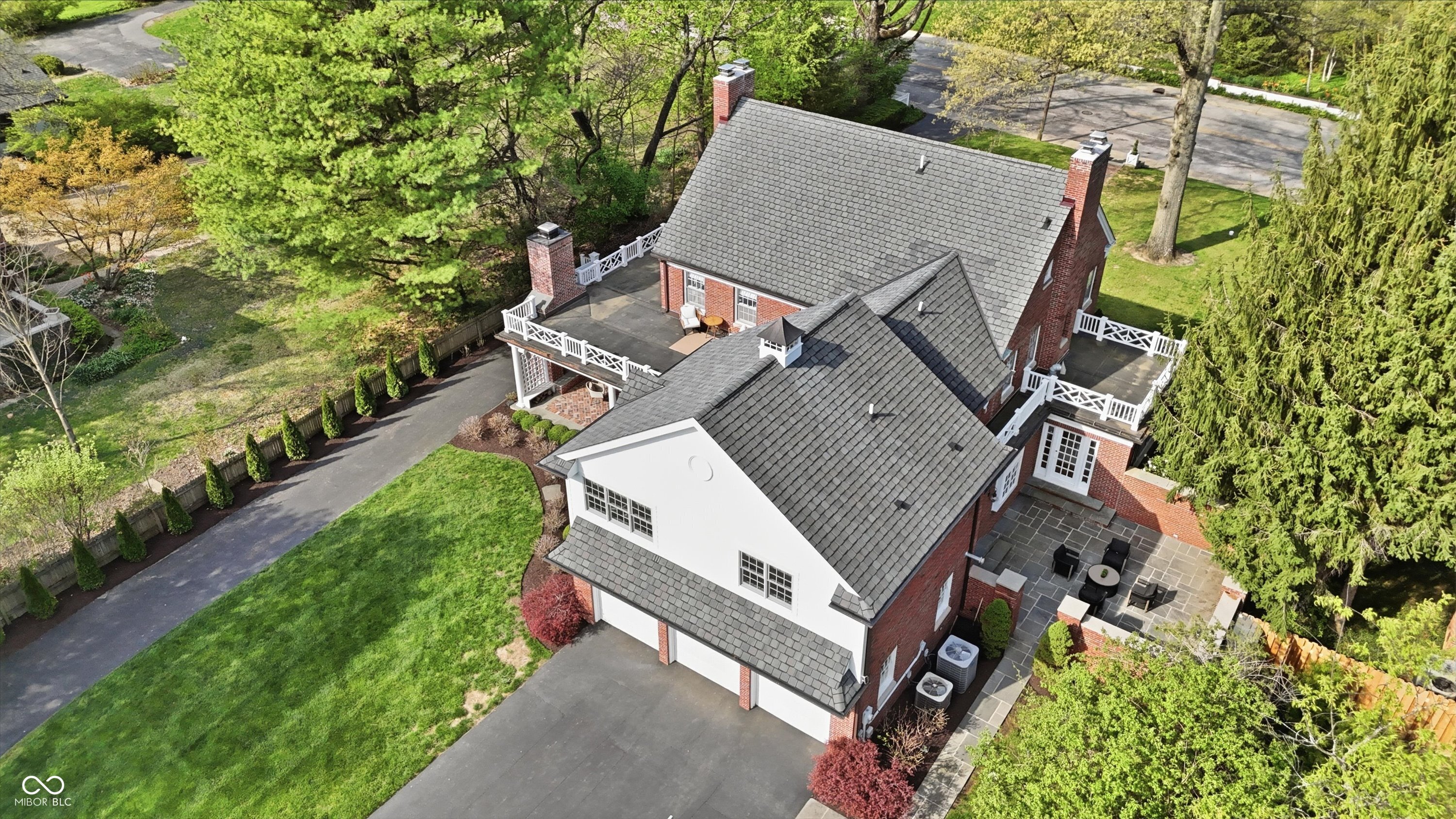 5273 N Illinois Street