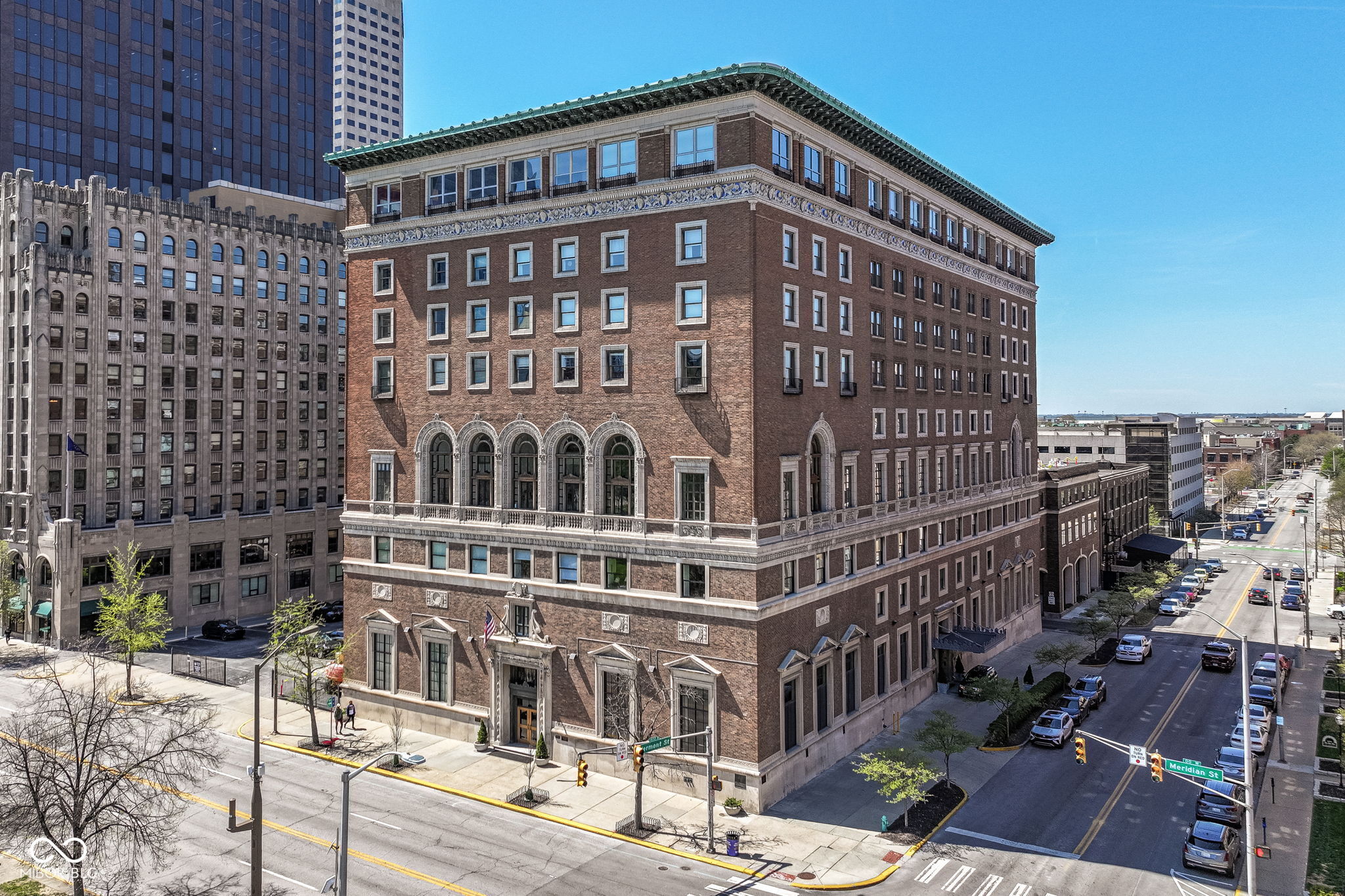 350 N Meridian Street Unit: 709