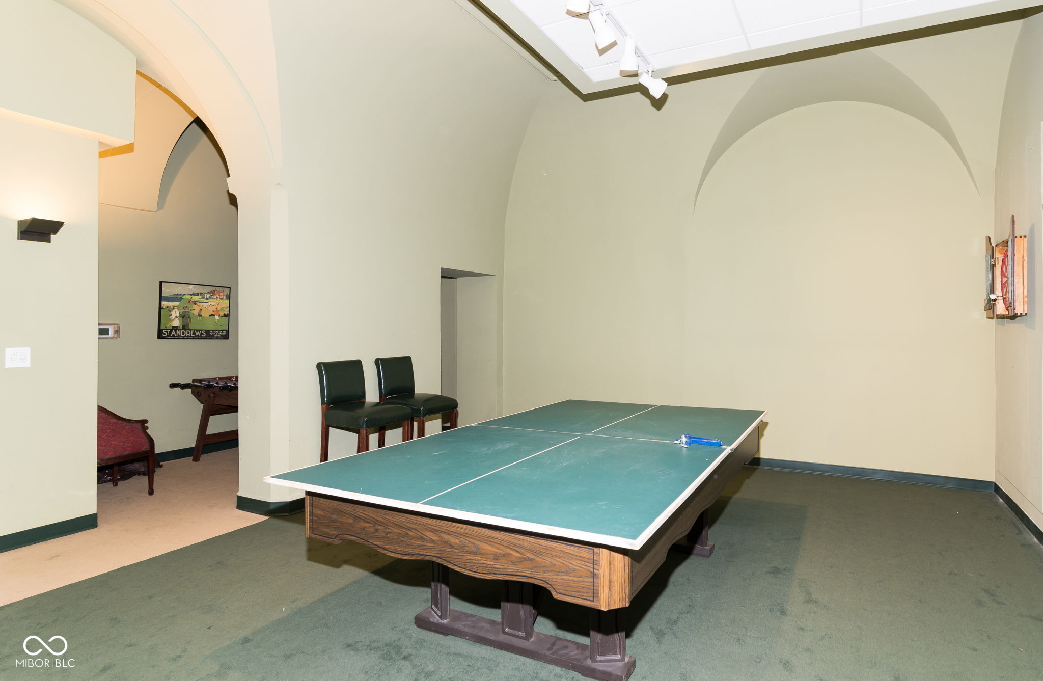 350 N Meridian Street Unit: 709