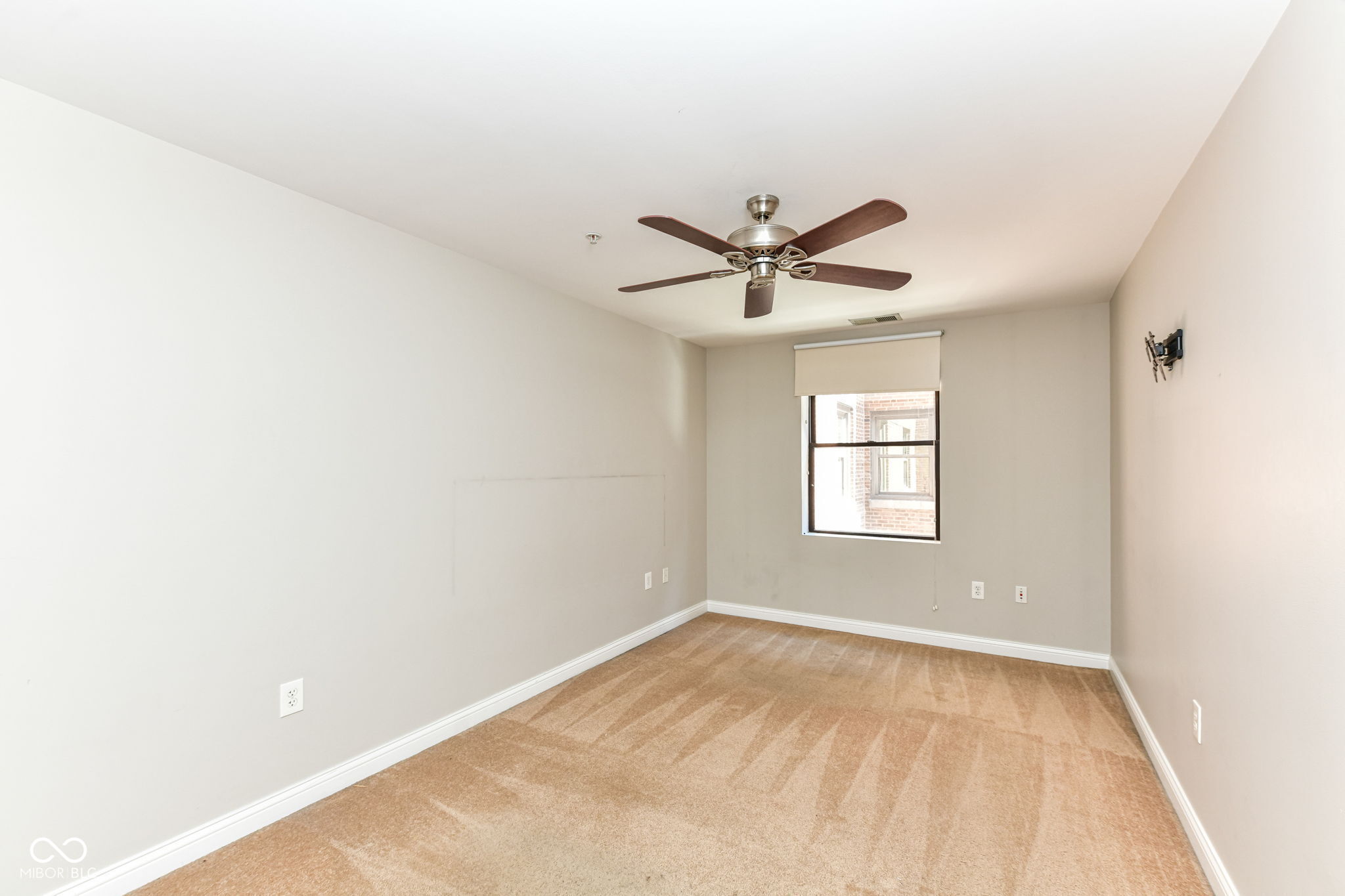 350 N Meridian Street Unit: 709
