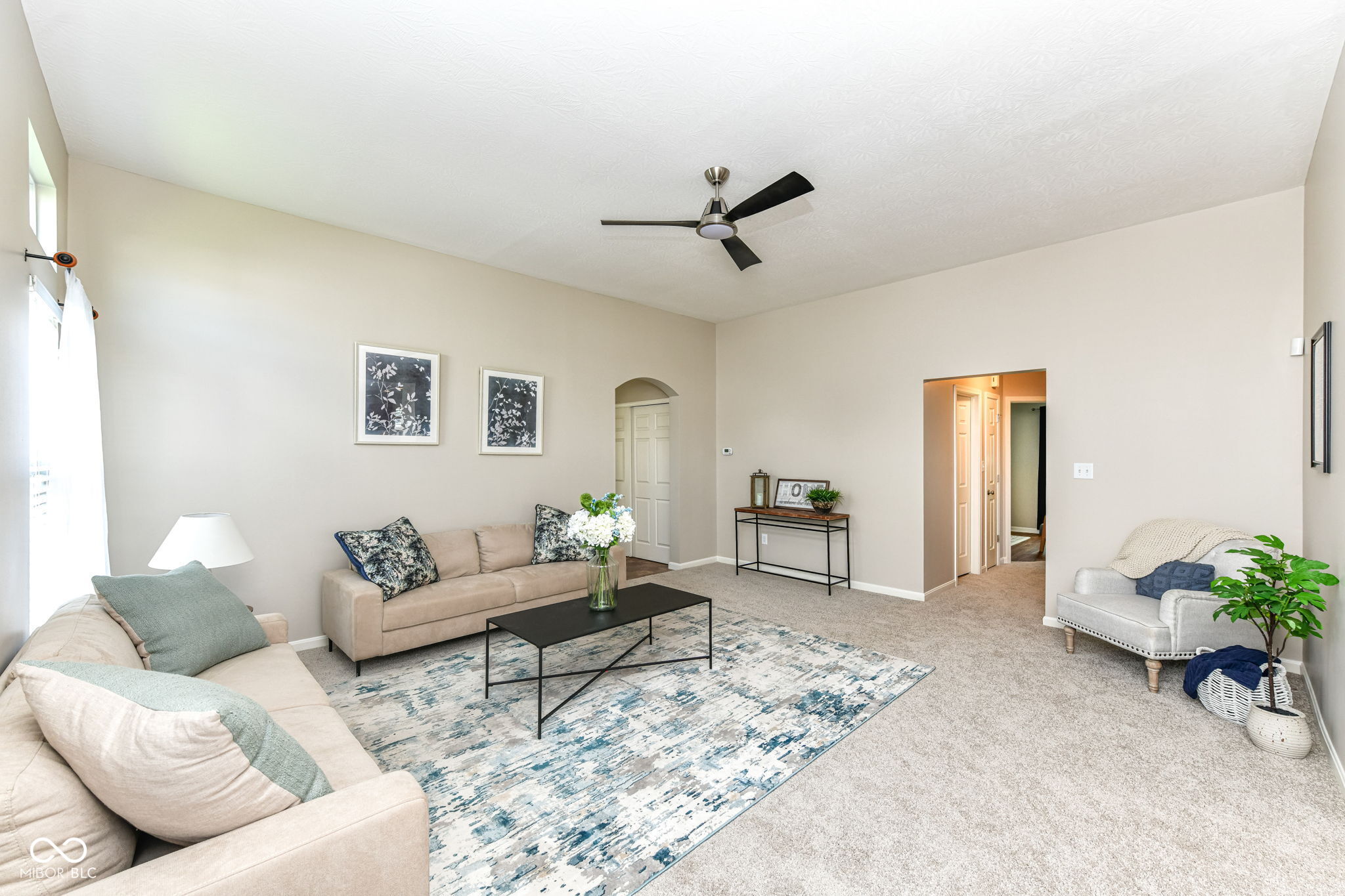 6236 N Woods Edge Court