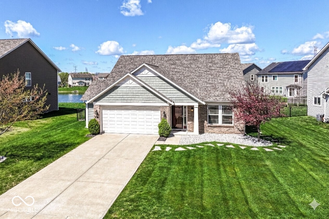 6236 N Woods Edge Court