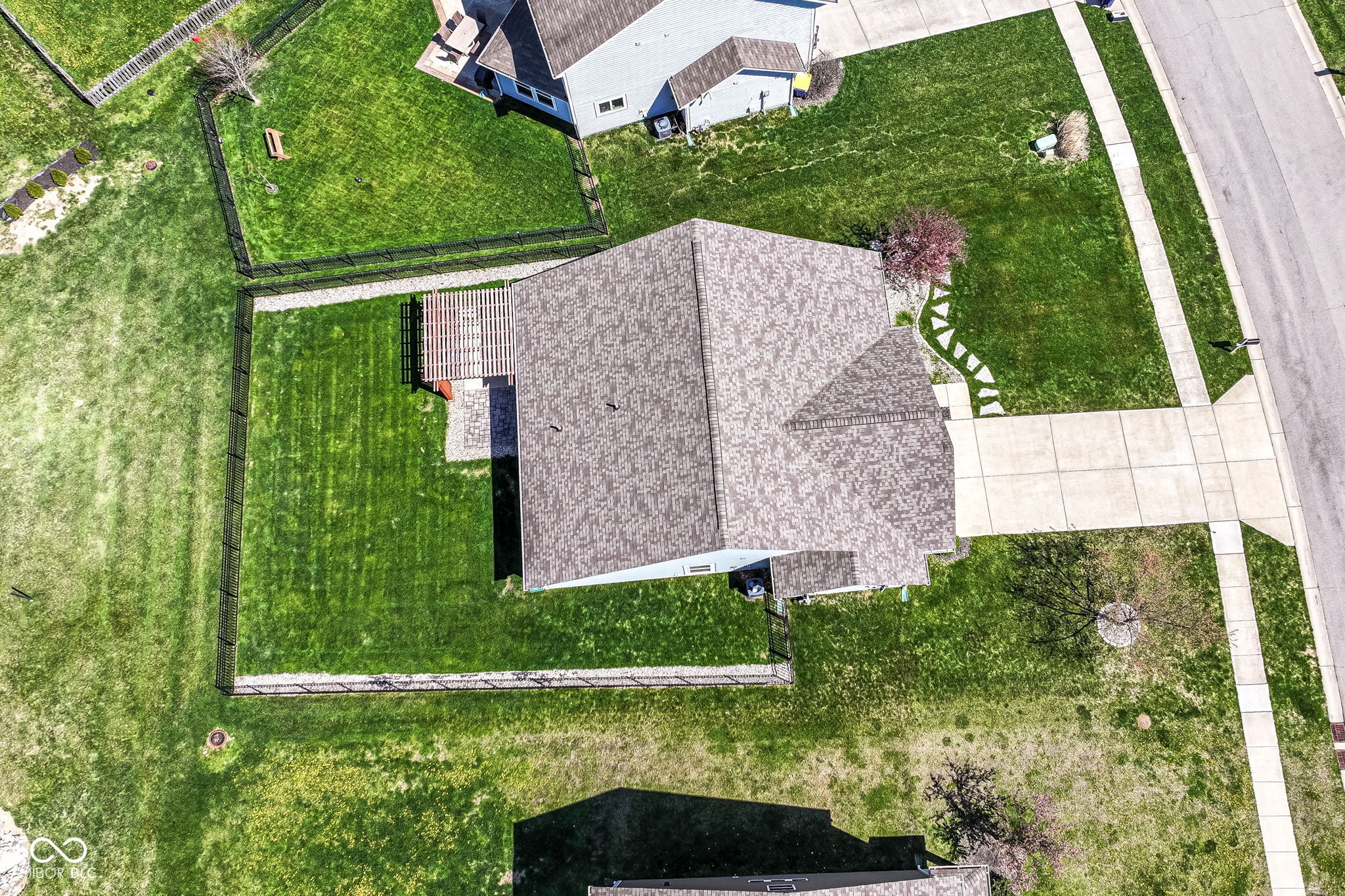 6236 N Woods Edge Court