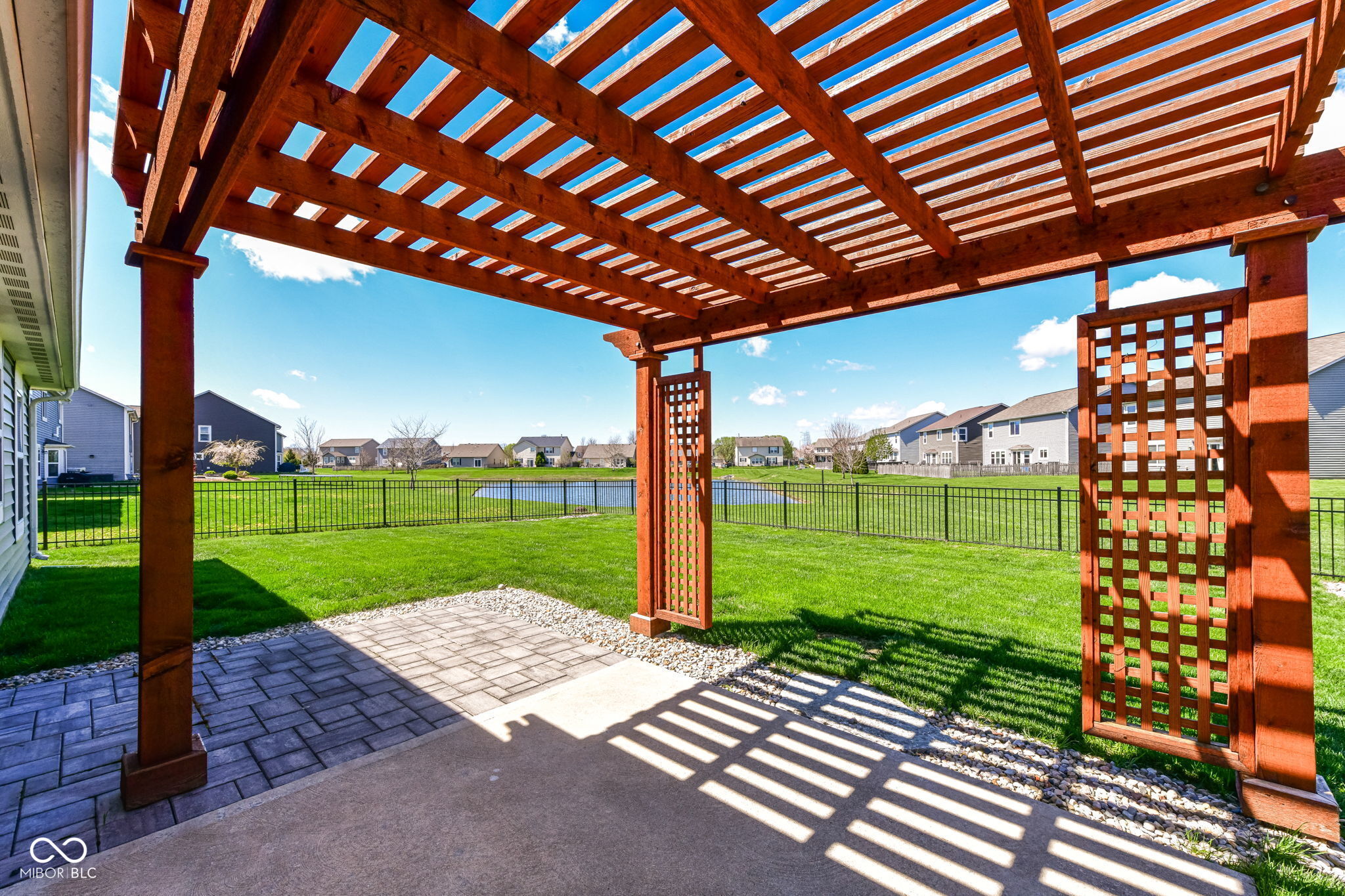 6236 N Woods Edge Court