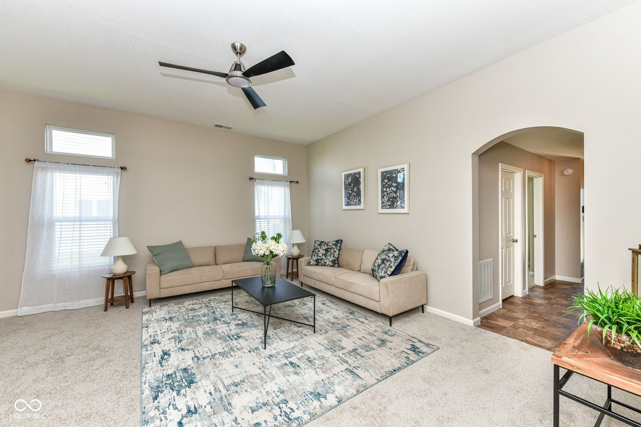 6236 N Woods Edge Court