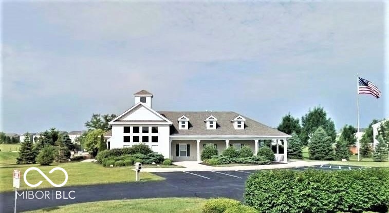 858 Redwood Drive