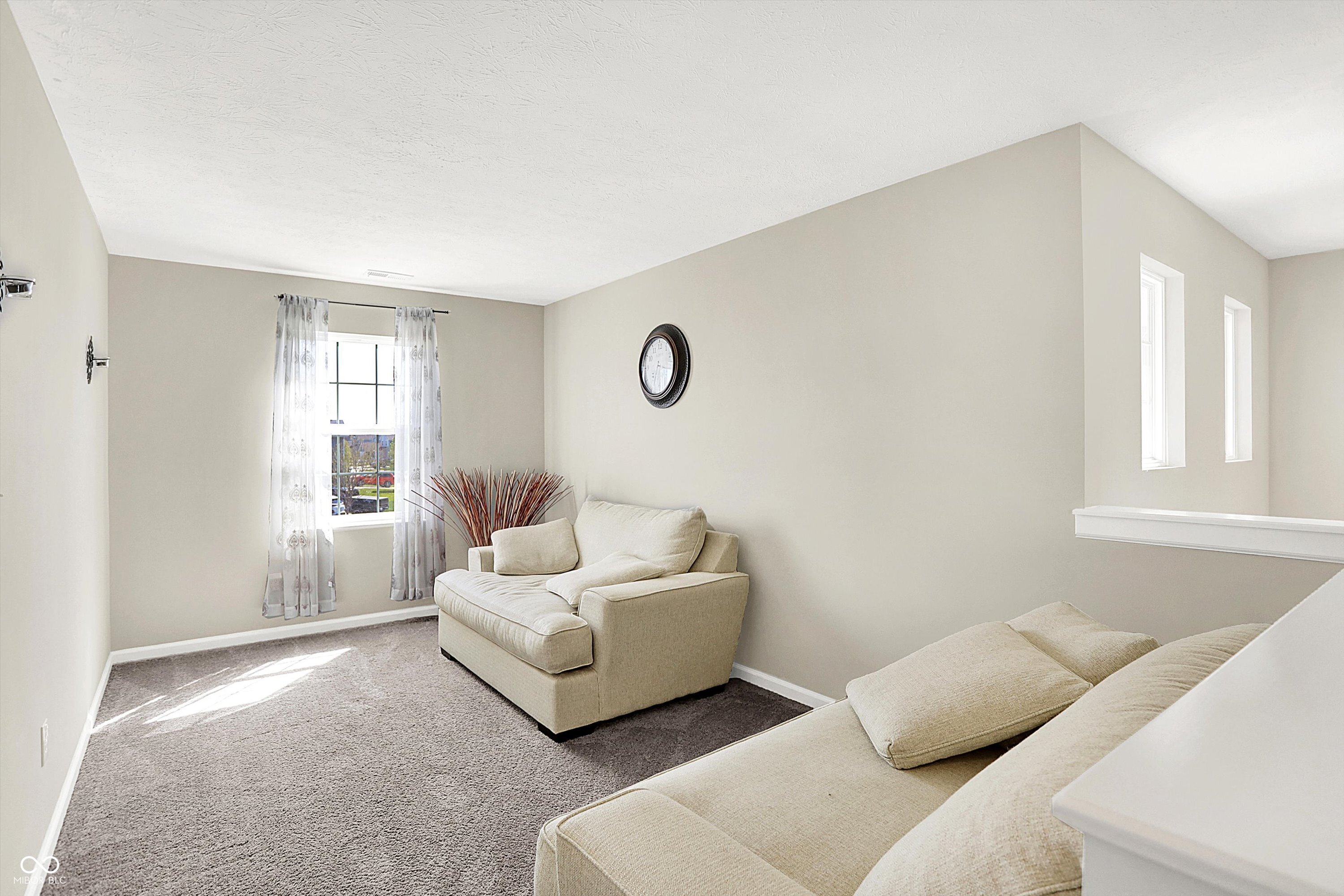 858 Redwood Drive