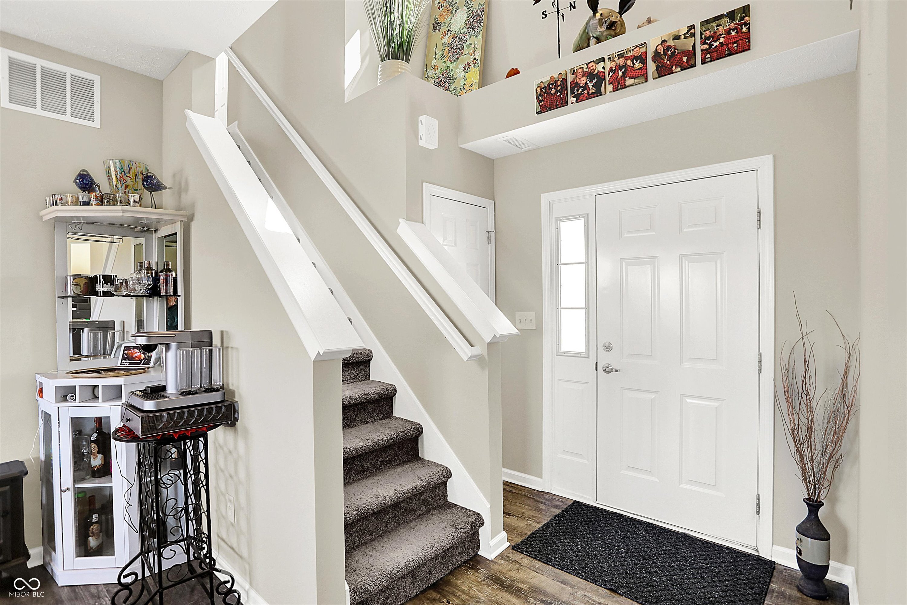 858 Redwood Drive
