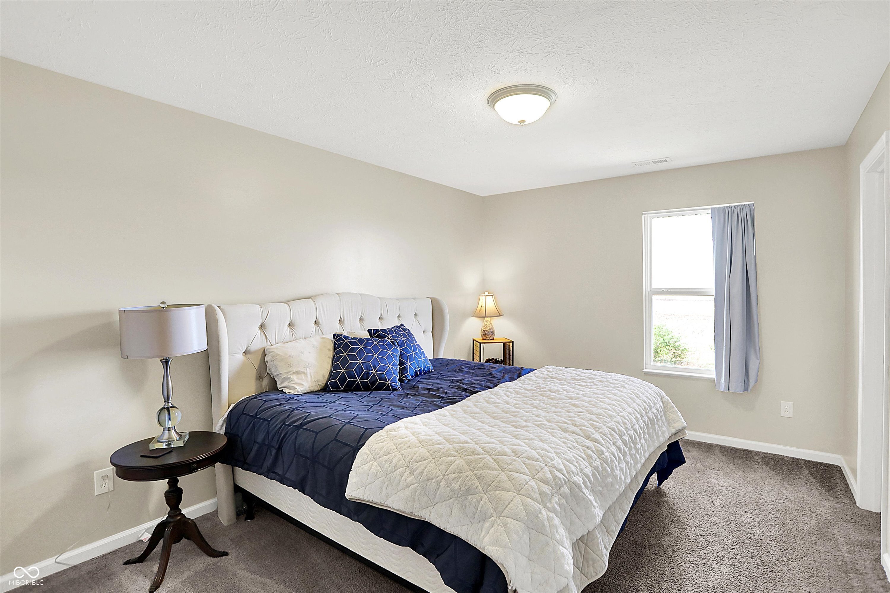 858 Redwood Drive