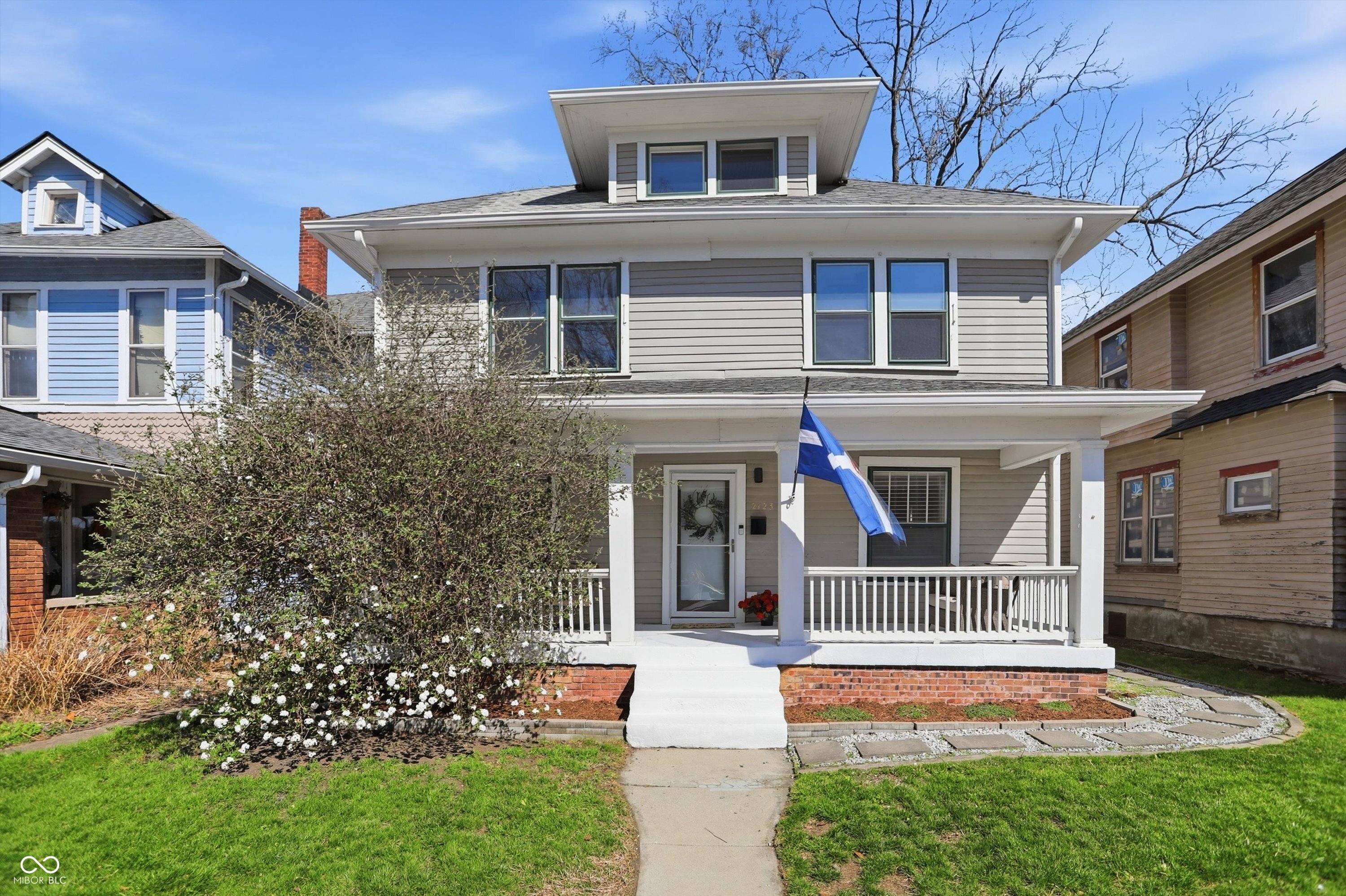 2123 N Talbott Street