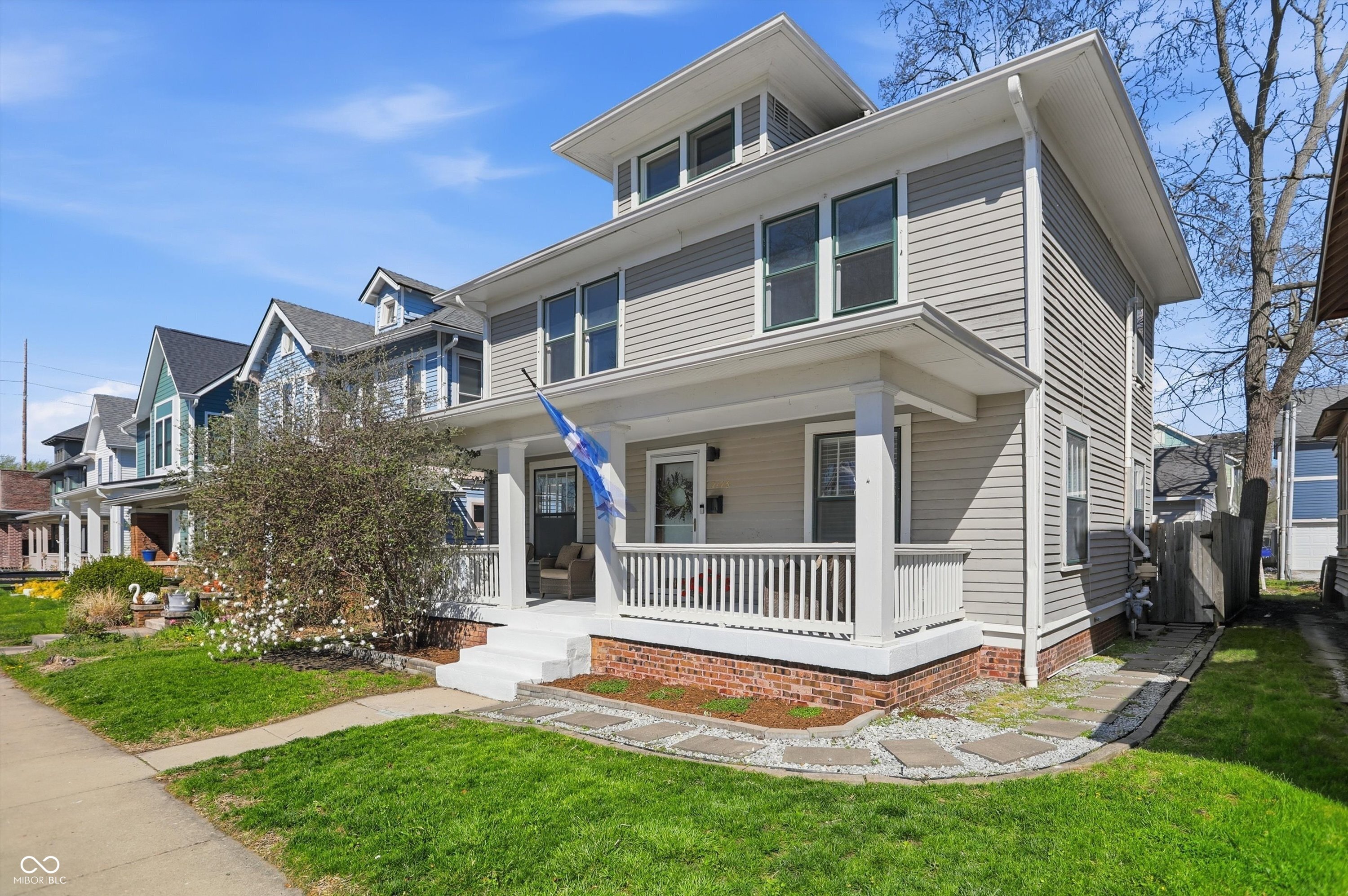 2123 N Talbott Street