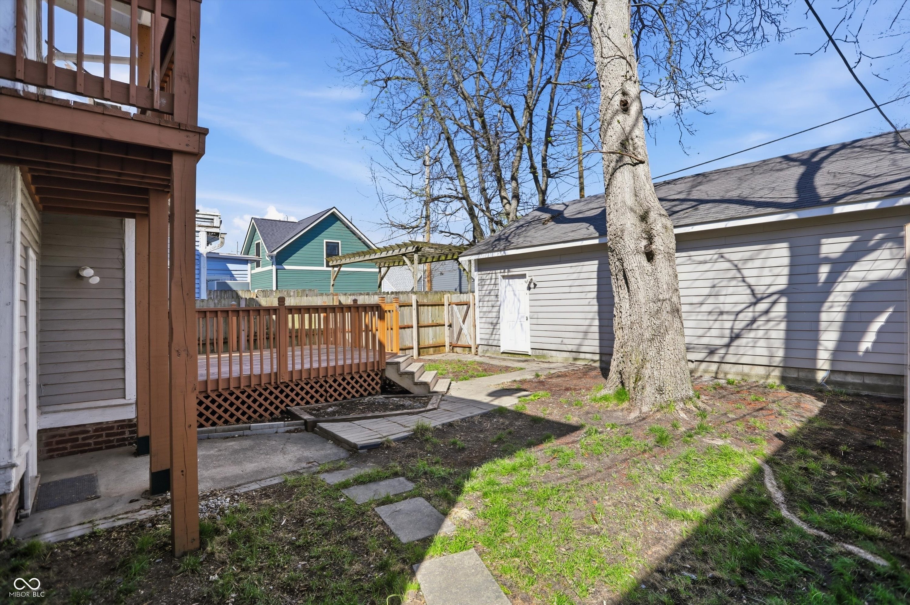 2123 N Talbott Street