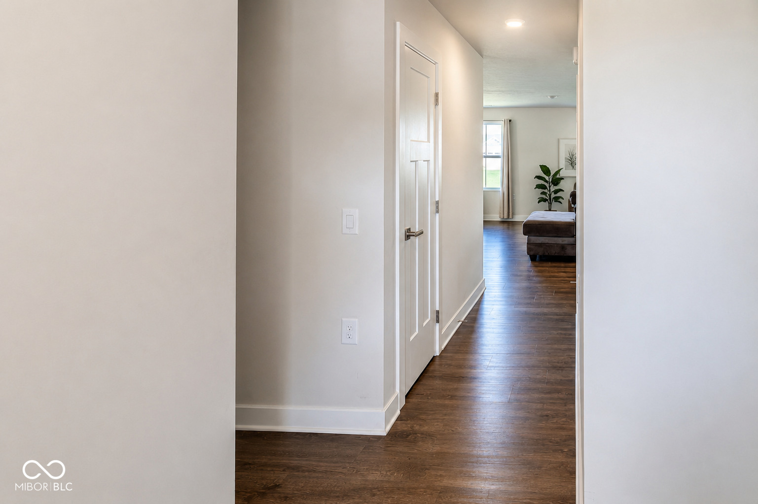 1230 Maumee Court