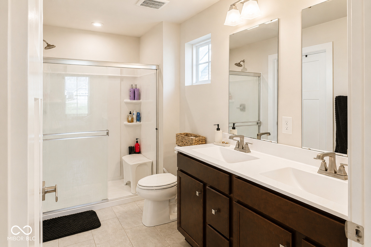 1230 Maumee Court