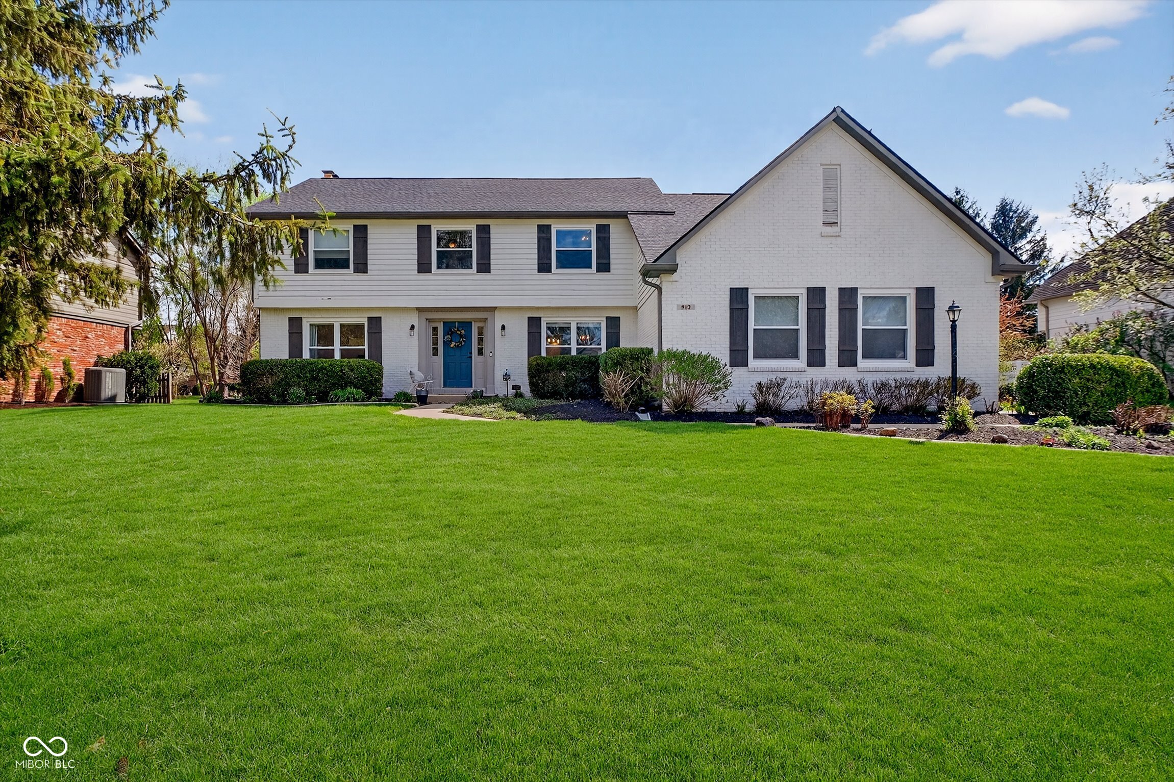 913 Arrowwood Drive