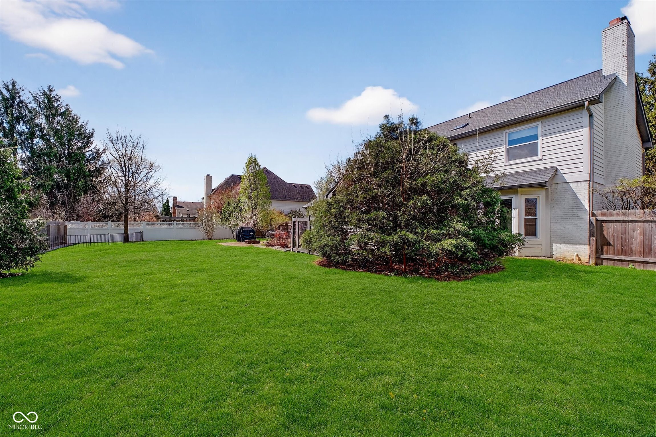 913 Arrowwood Drive
