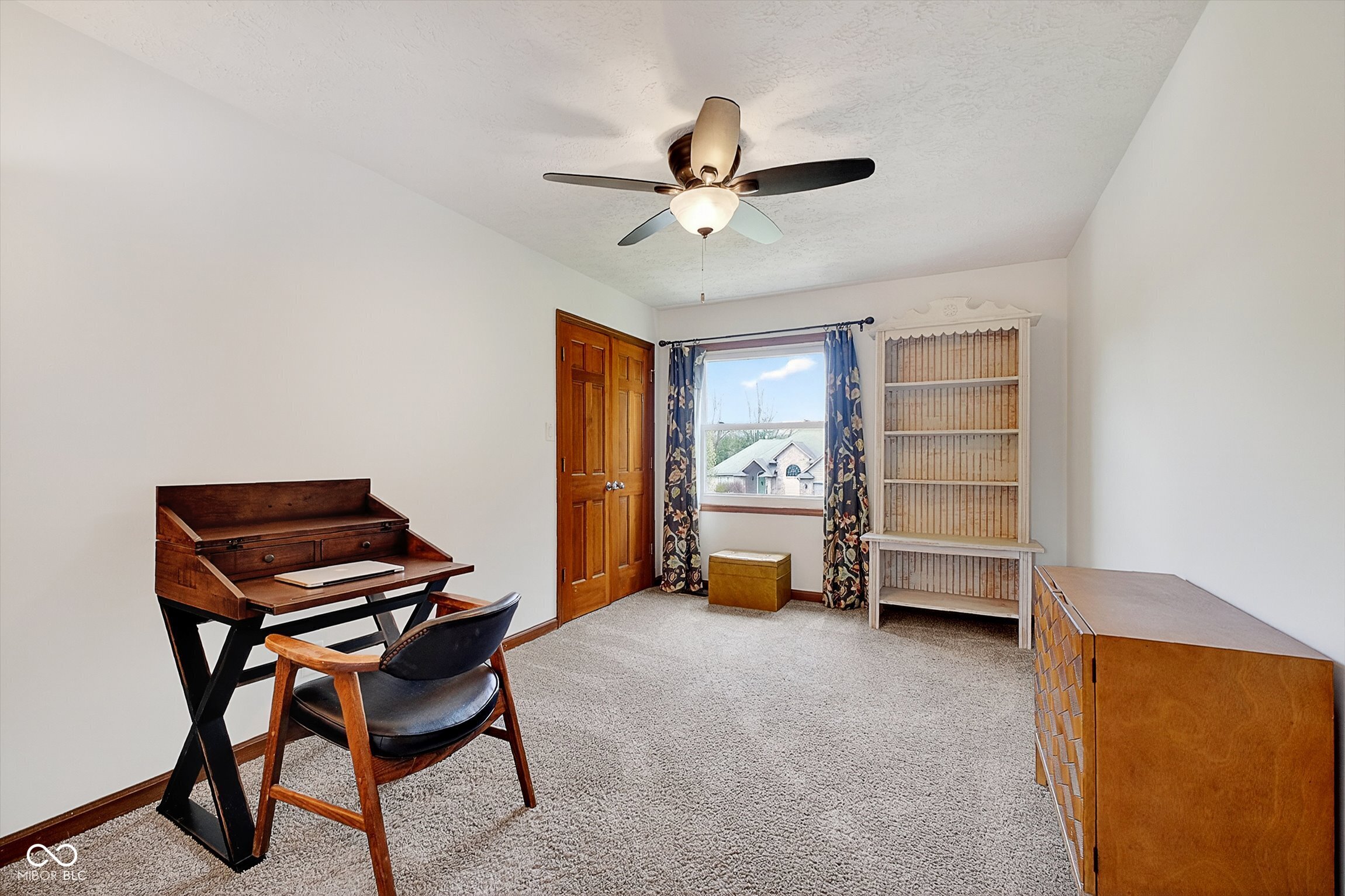 913 Arrowwood Drive