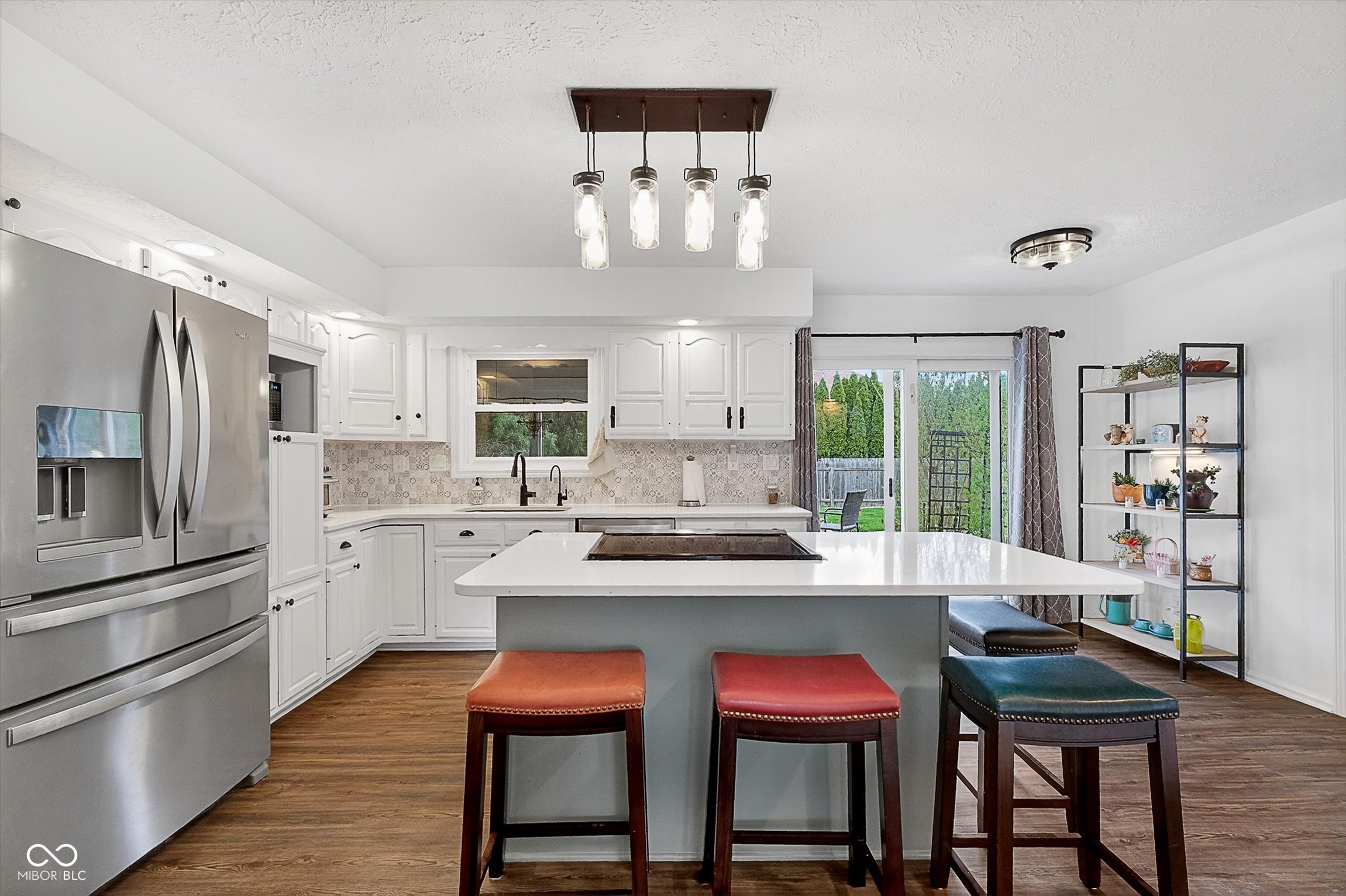 913 Arrowwood Drive