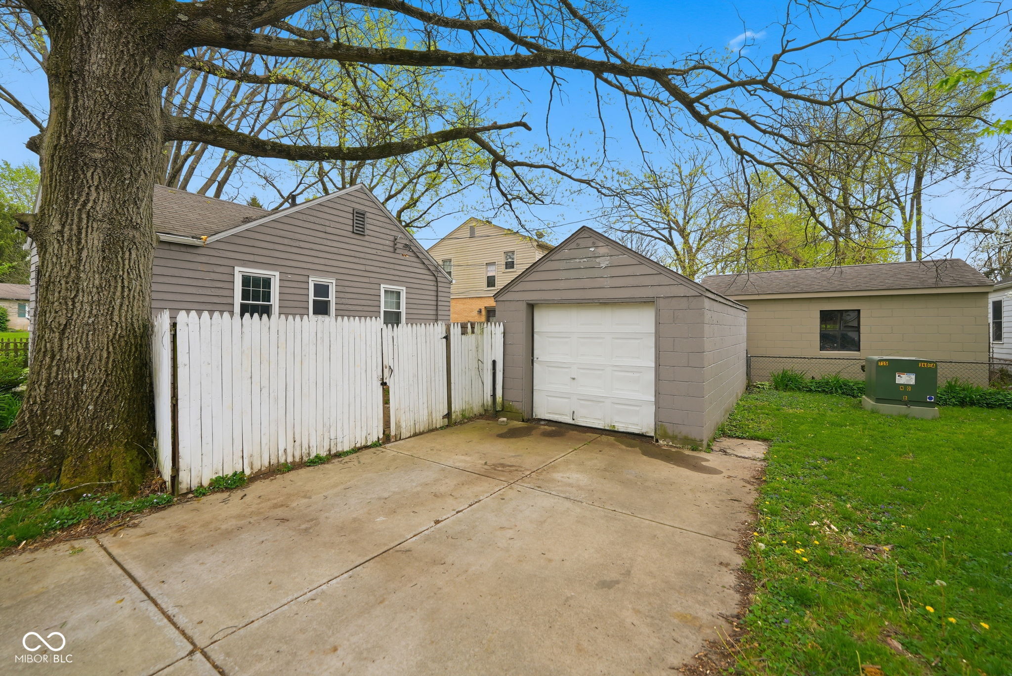 2723 Ryan Drive