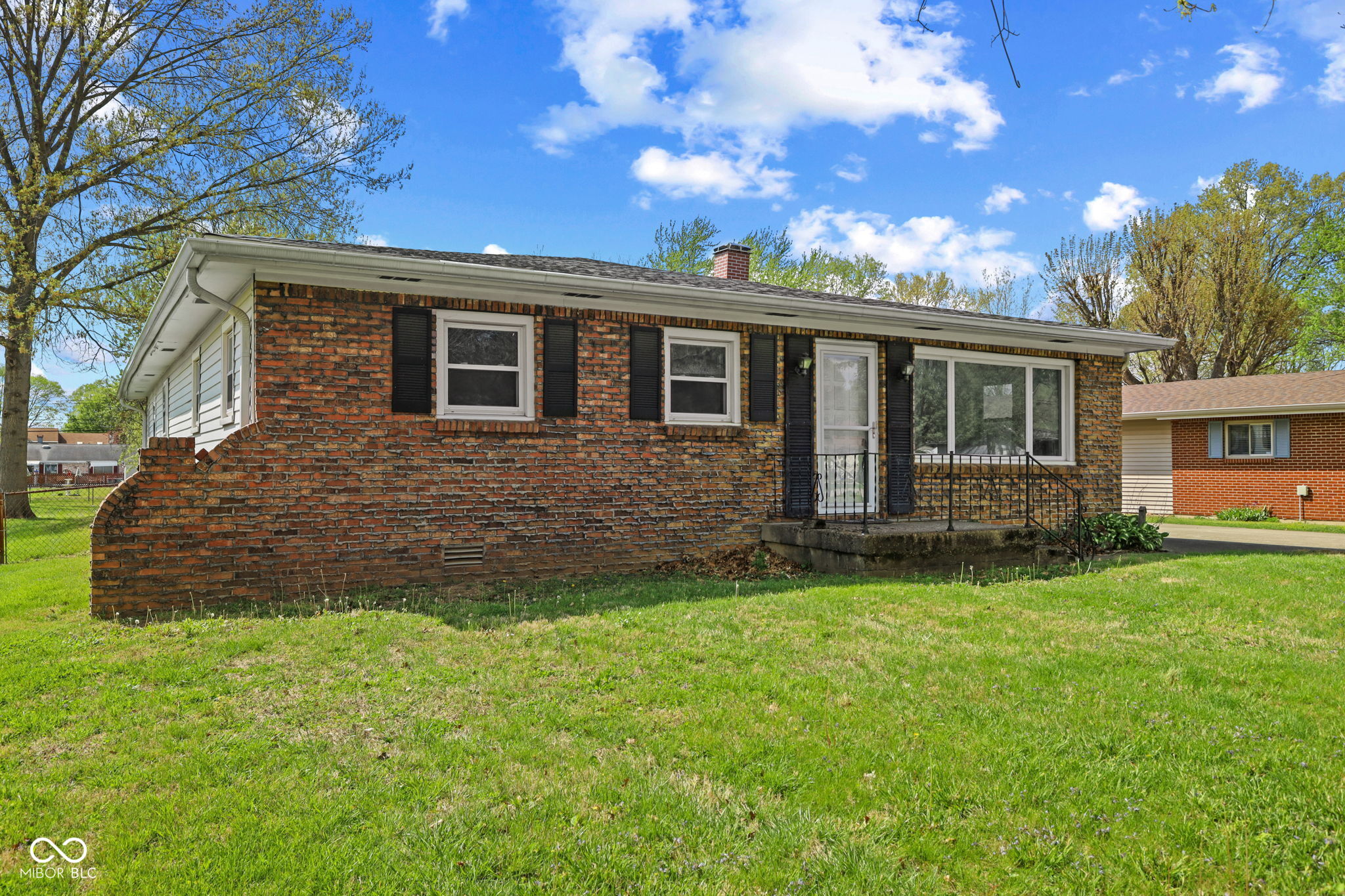 7140 Lockwood Lane