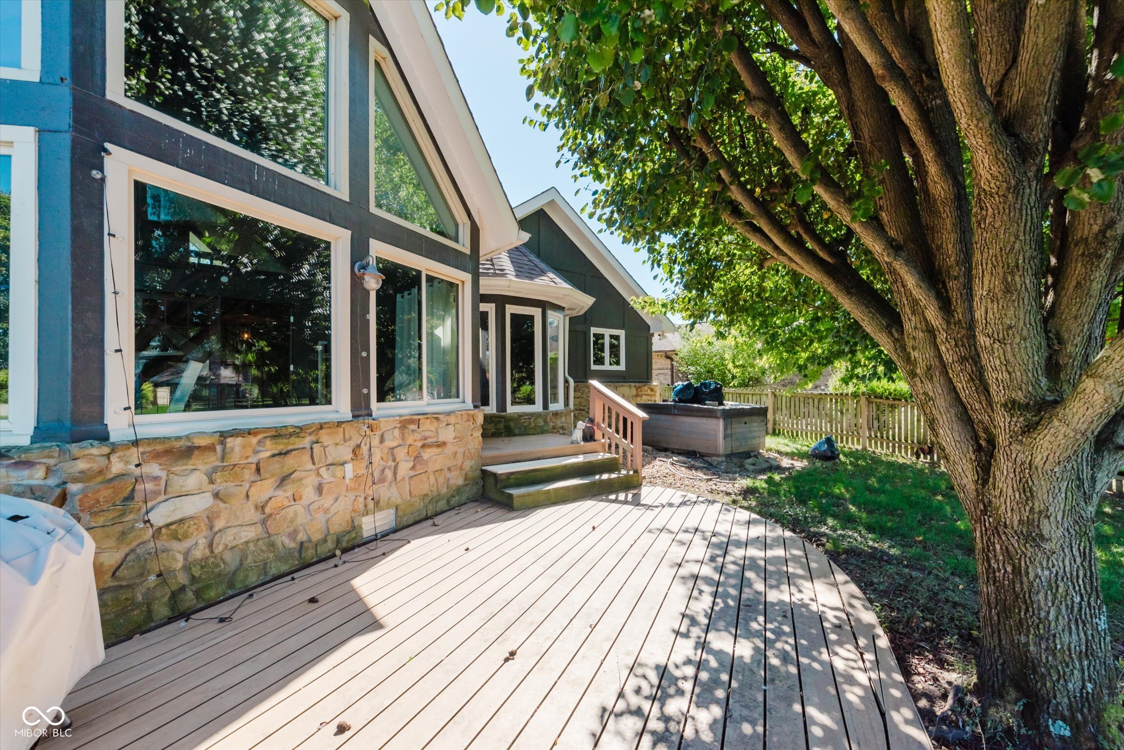 8414 Gallant Fox Drive