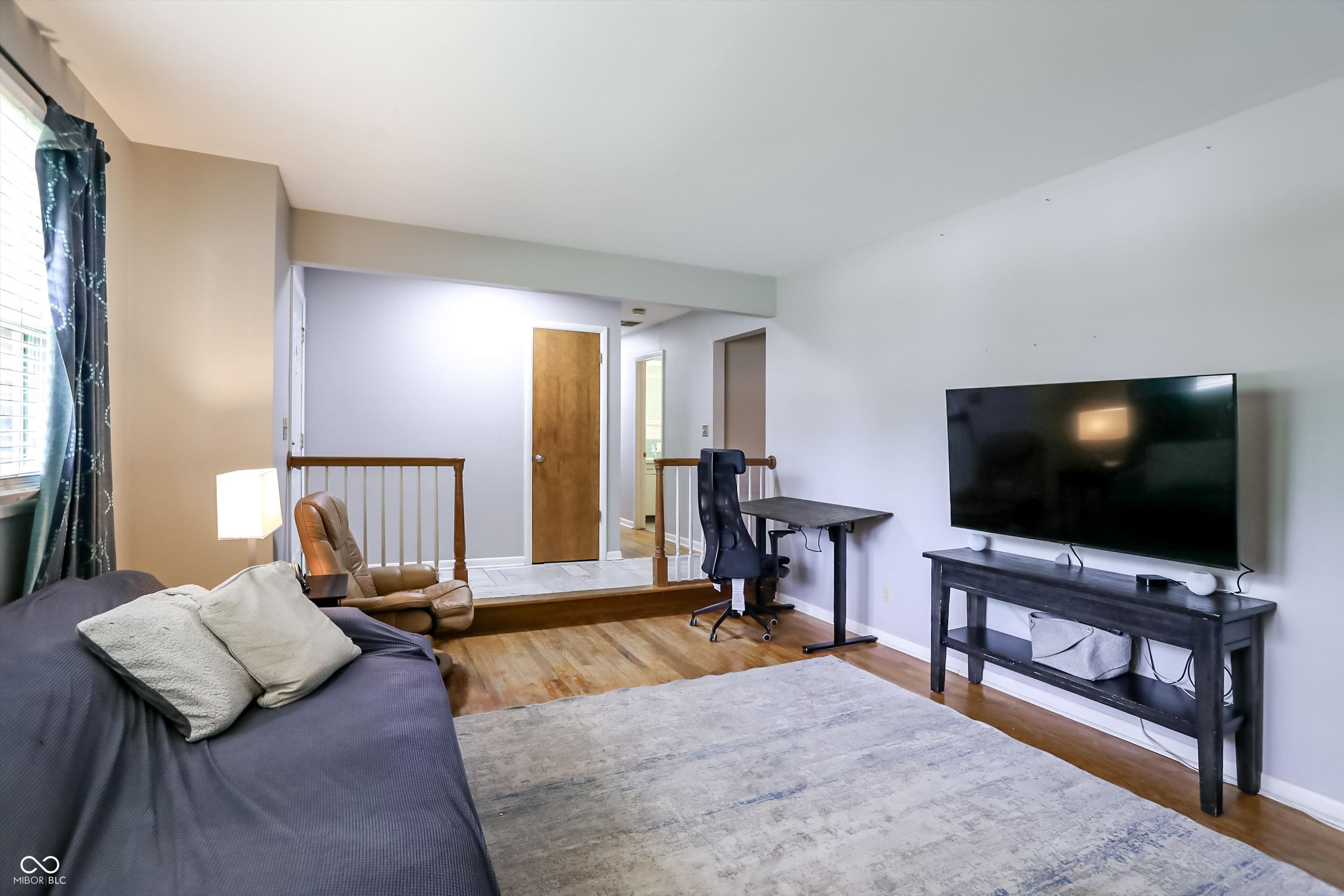 7010 Grosvenor Place