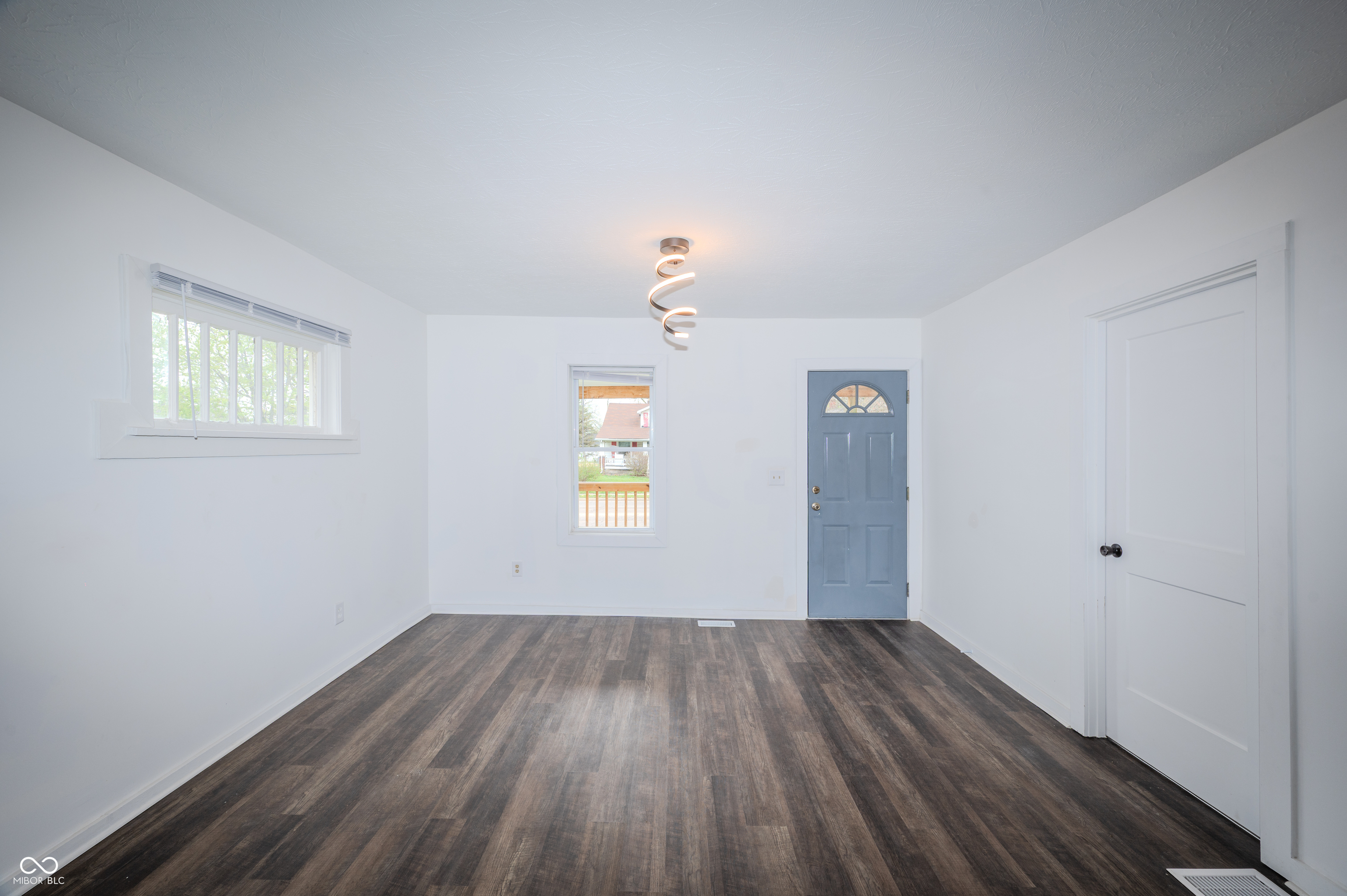 1605 W Memorial Drive