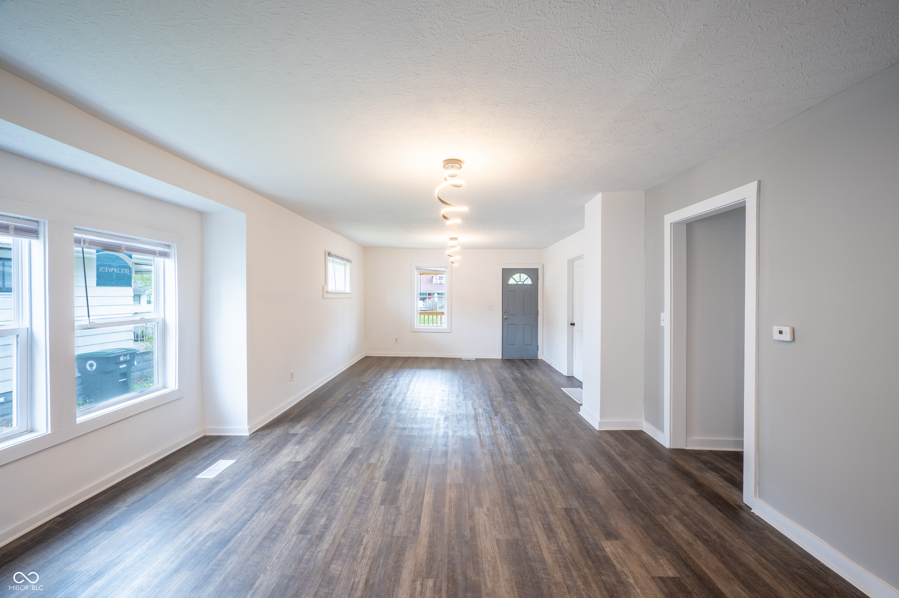 1605 W Memorial Drive