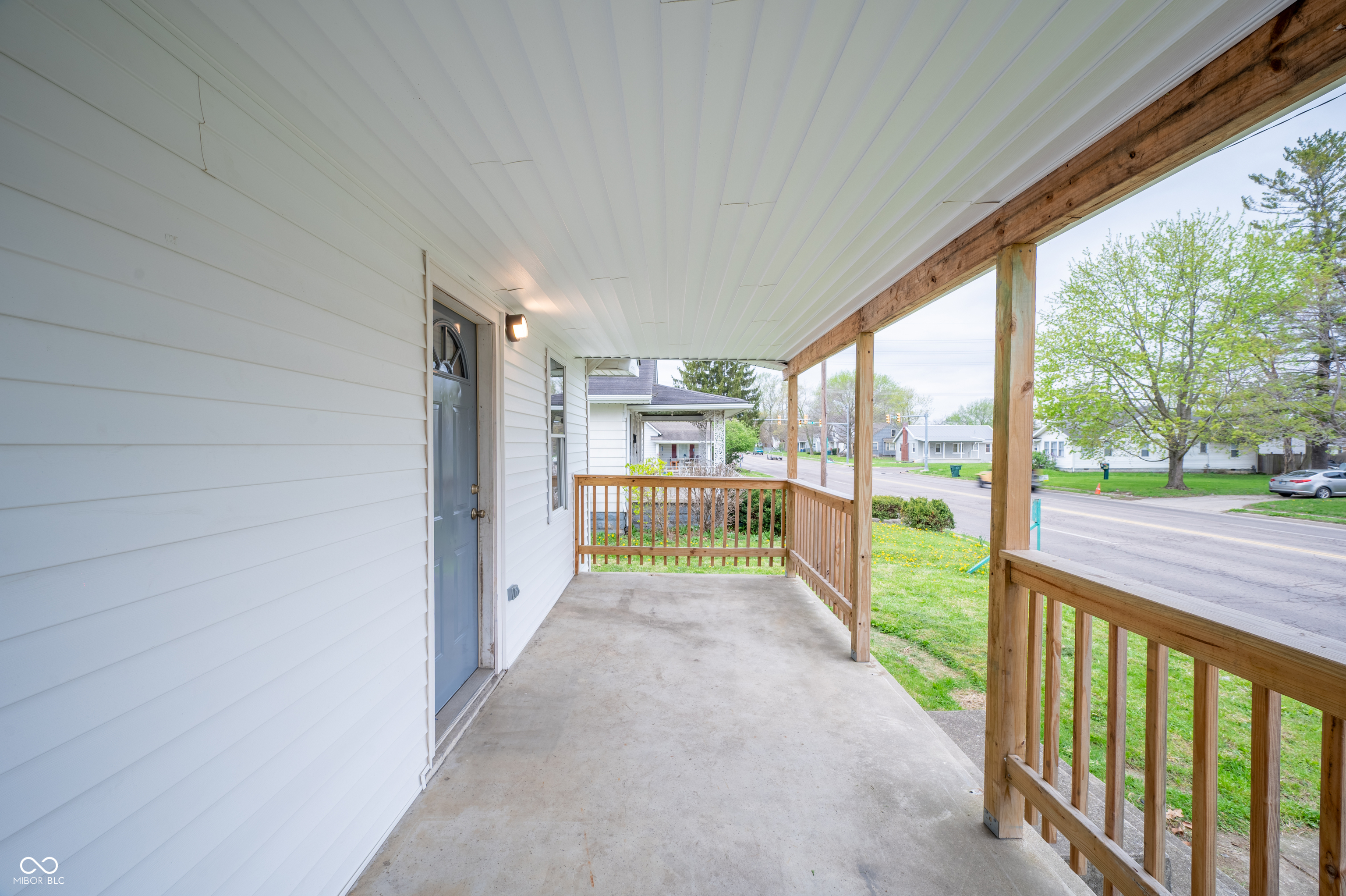 1605 W Memorial Drive