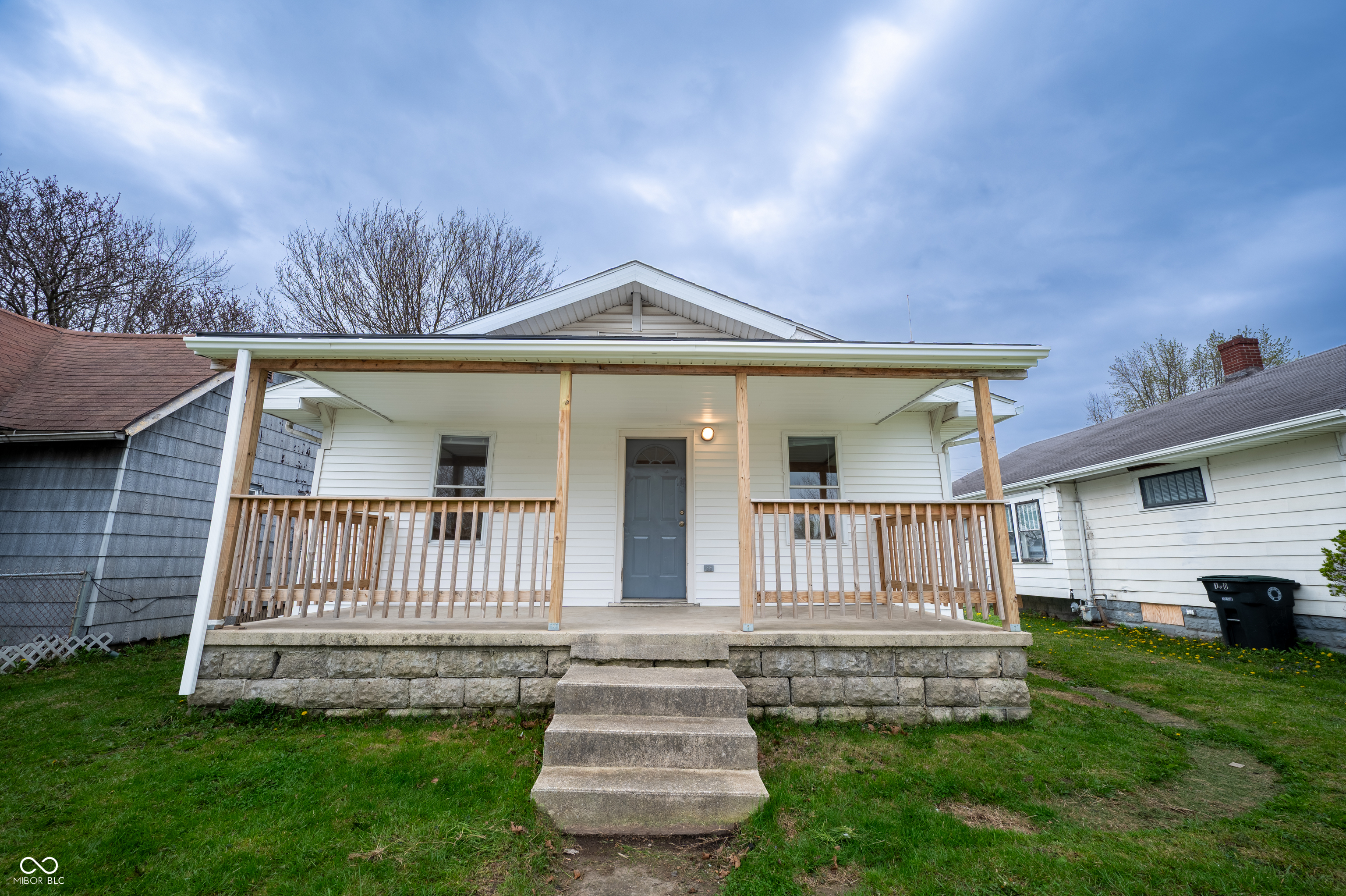 1605 W Memorial Drive