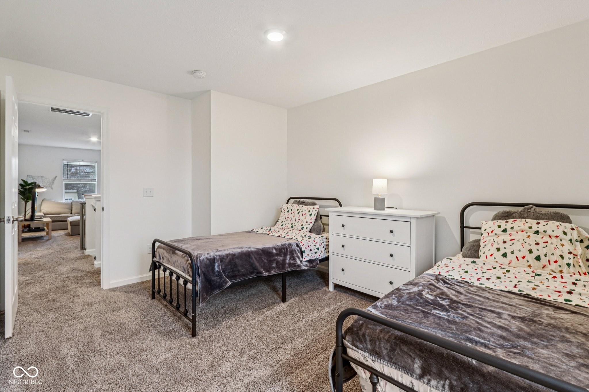 1469 Bigleaf Drive