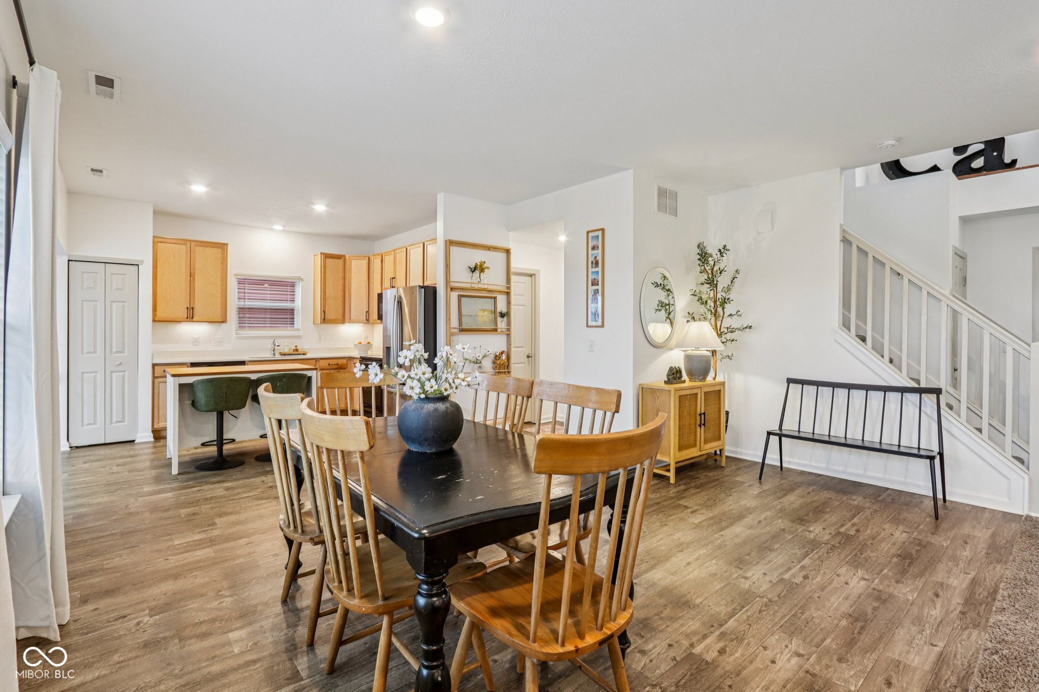 1469 Bigleaf Drive