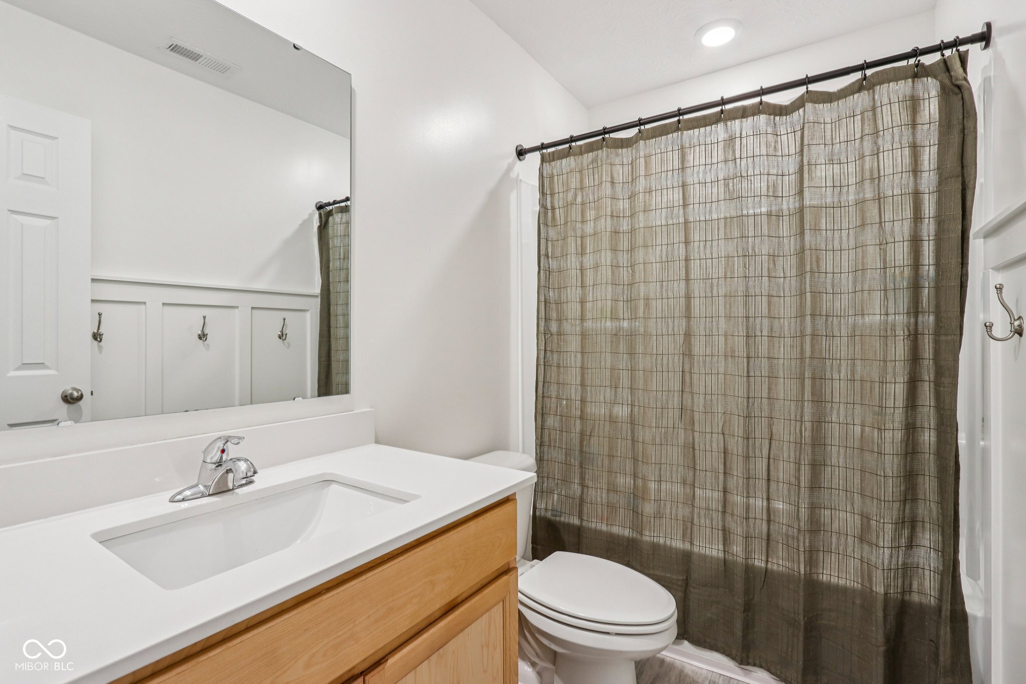 1469 Bigleaf Drive